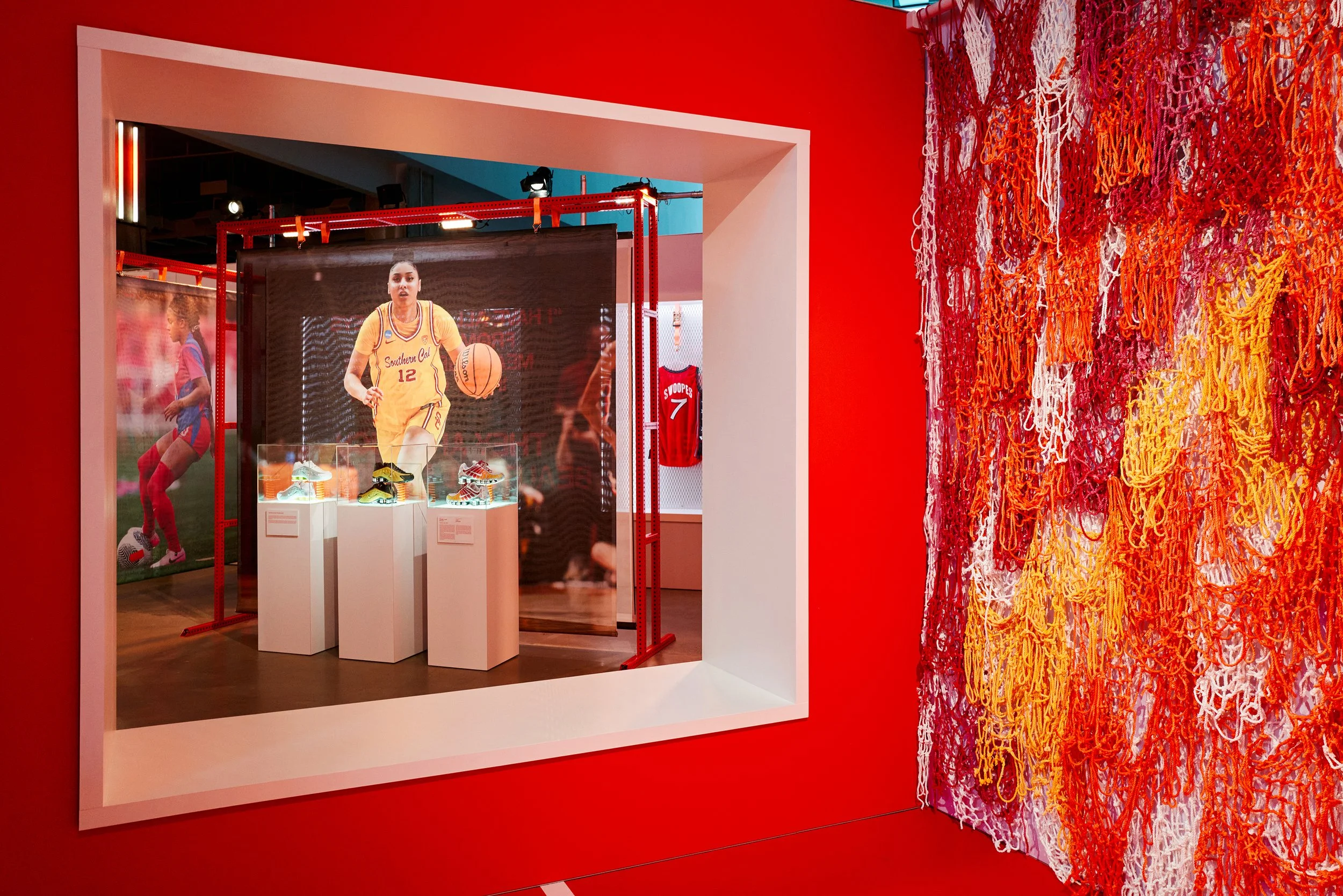BR-Nike-Women-NYFW-Zone4-Hoops_0413.jpg