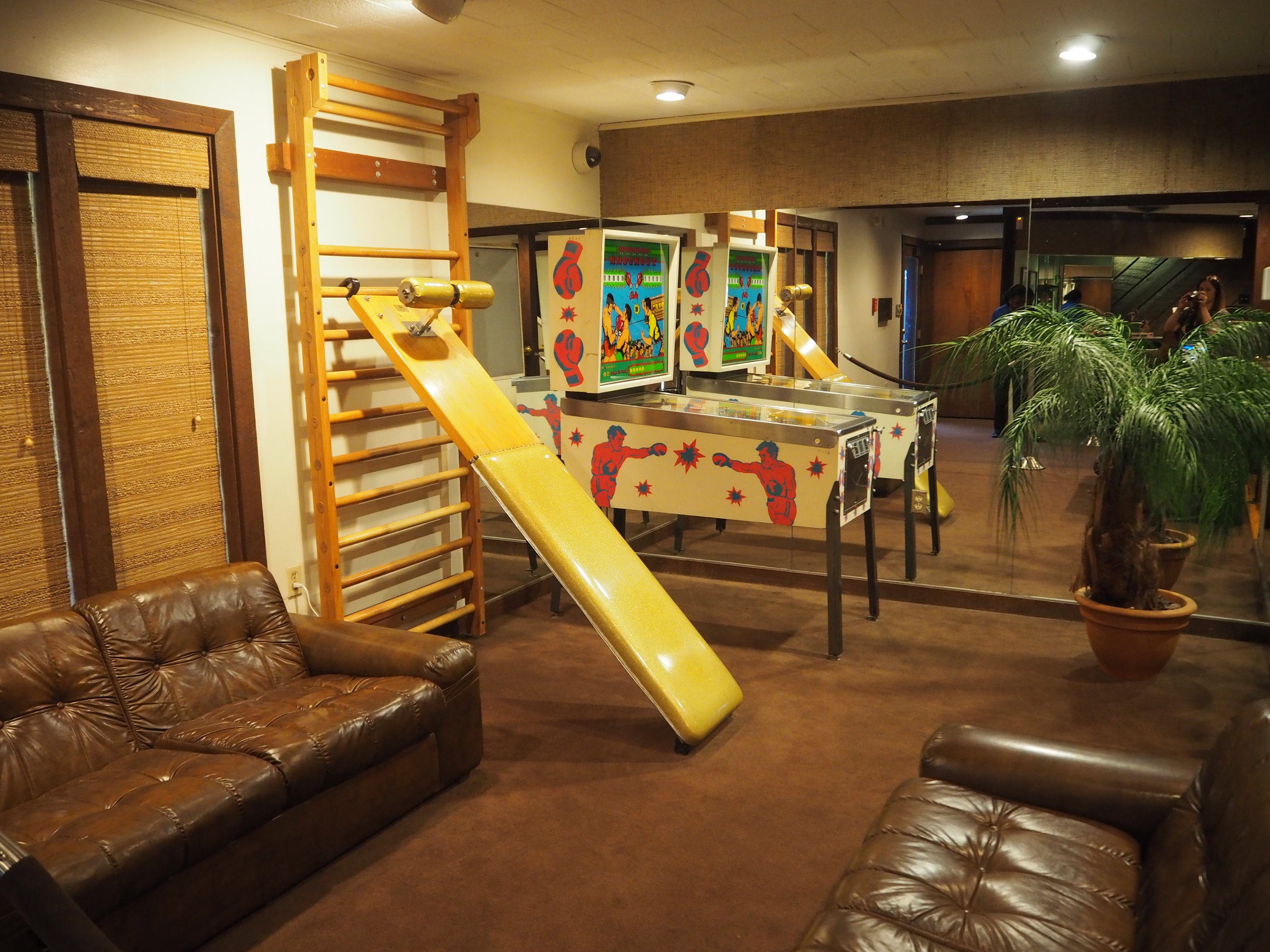 Elvis Presley | Graceland | This used to be the Racquet Ball room Graceland - Memphis