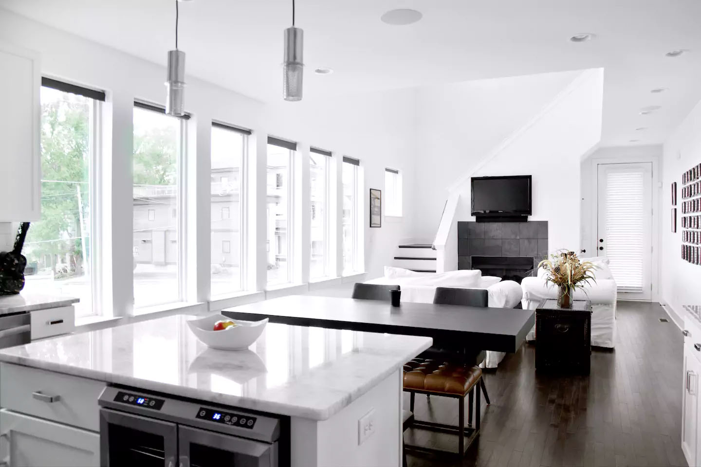 HOME TOUR! Inside Country singer Patrick Cornell's Nashville modern townhouse, and all white house/kitchen.  Click for more details.