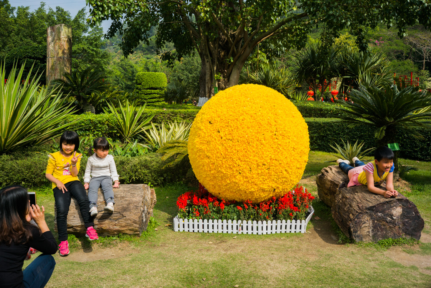 chinese kids in park.jpg