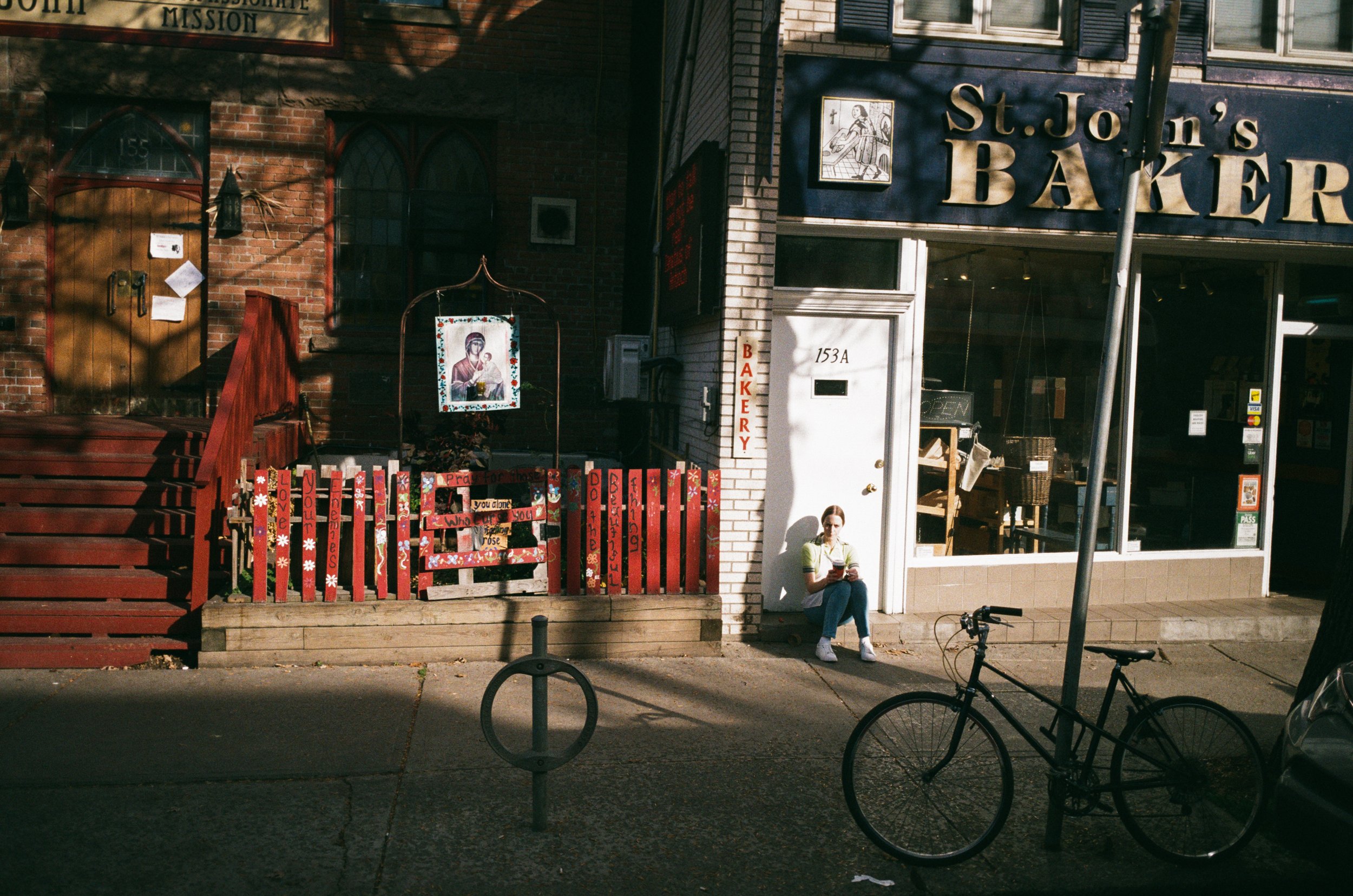 Devic Fotos | Toronto Street Photographer.JPG