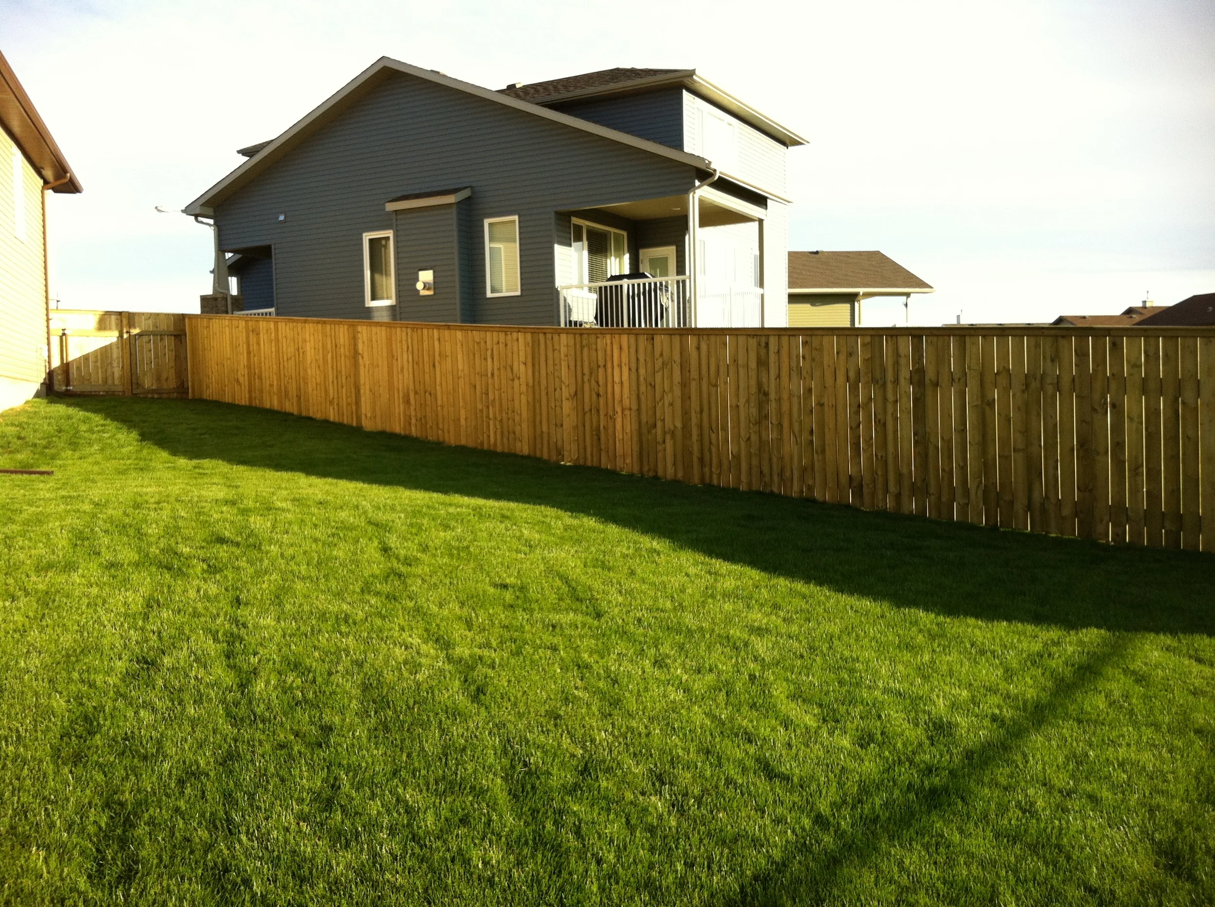 Kirk fence 2.JPG