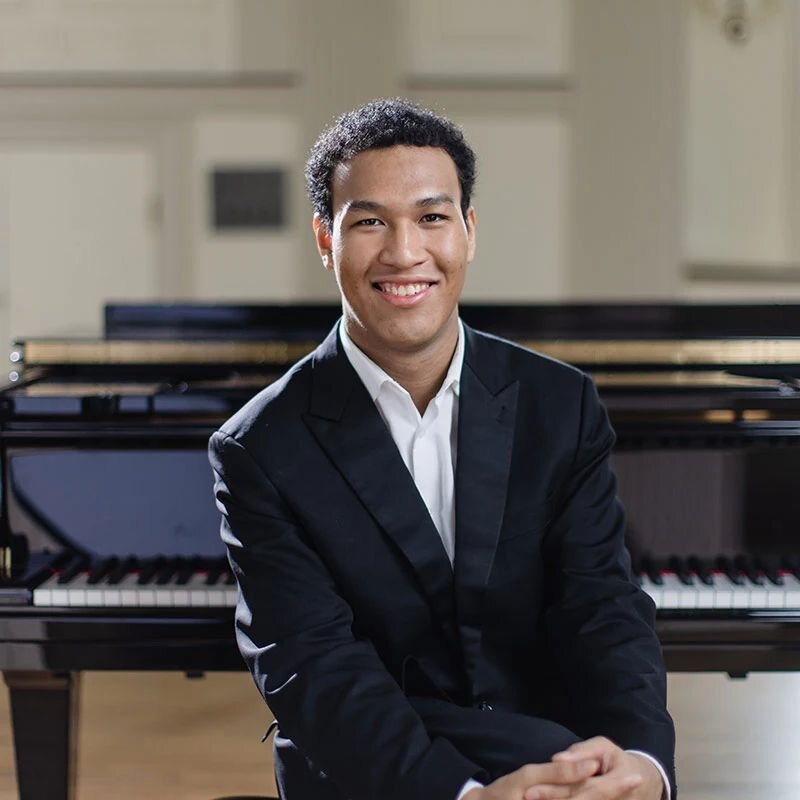 Congratulations to 2022 Cliburn finalist and 2024 IKOF Guest Artist Clayton Stephenson, recipient of a 2024 Avery Fisher Career Grant! This award provides professional assistance and recognition to artists who have potential for major careers in clas