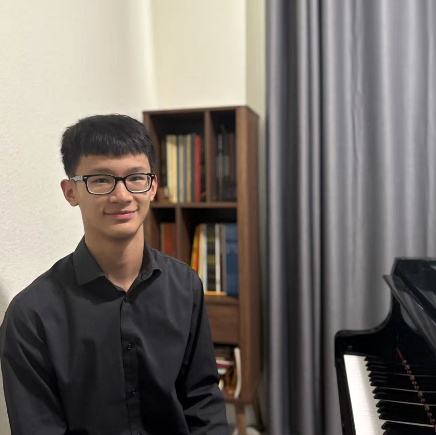 Bobby Yilun Yuan
