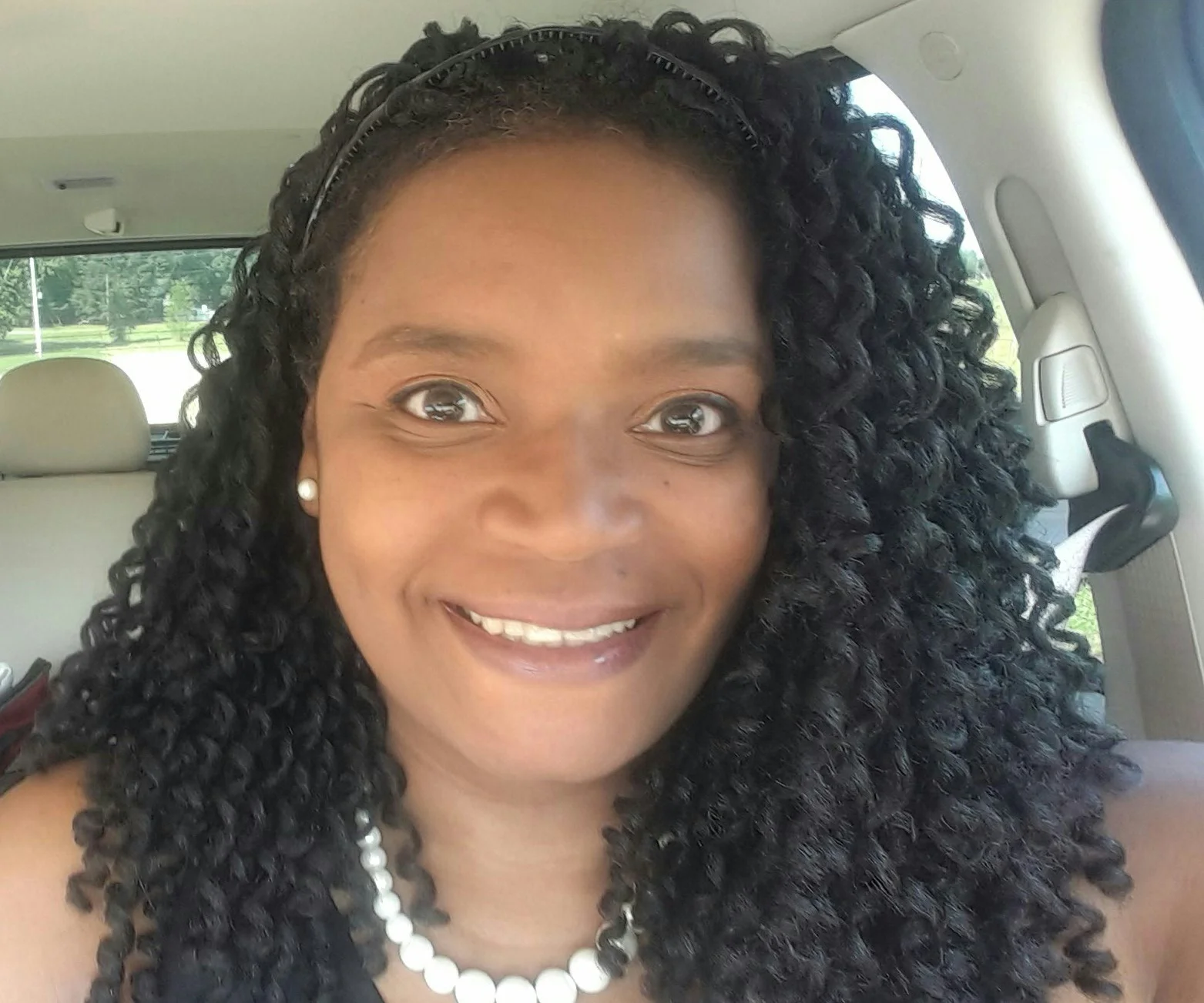 Kemberly Williams (@kcute1) 9th grade teacher
