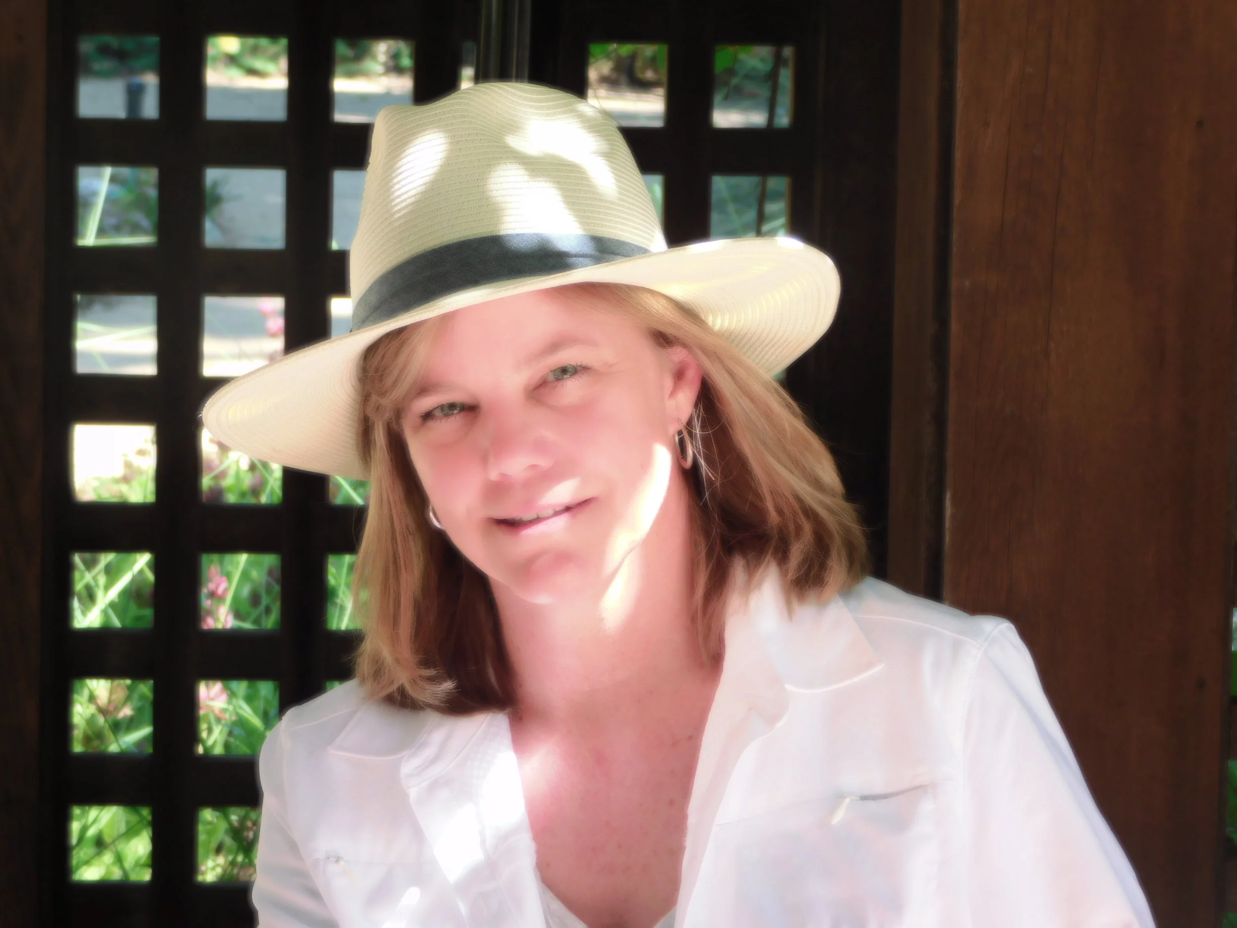Jennifer Emshoff ( @JenniferEmshoff) English Department Chair