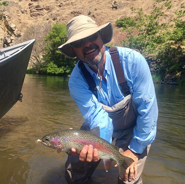 Salmon Fly Fat #deschutesriver #deschutesriveranglers #keepemwet #thepatientangler #campingtrips #dryflyfishing #lostcoastoutfitters #catchandrelease