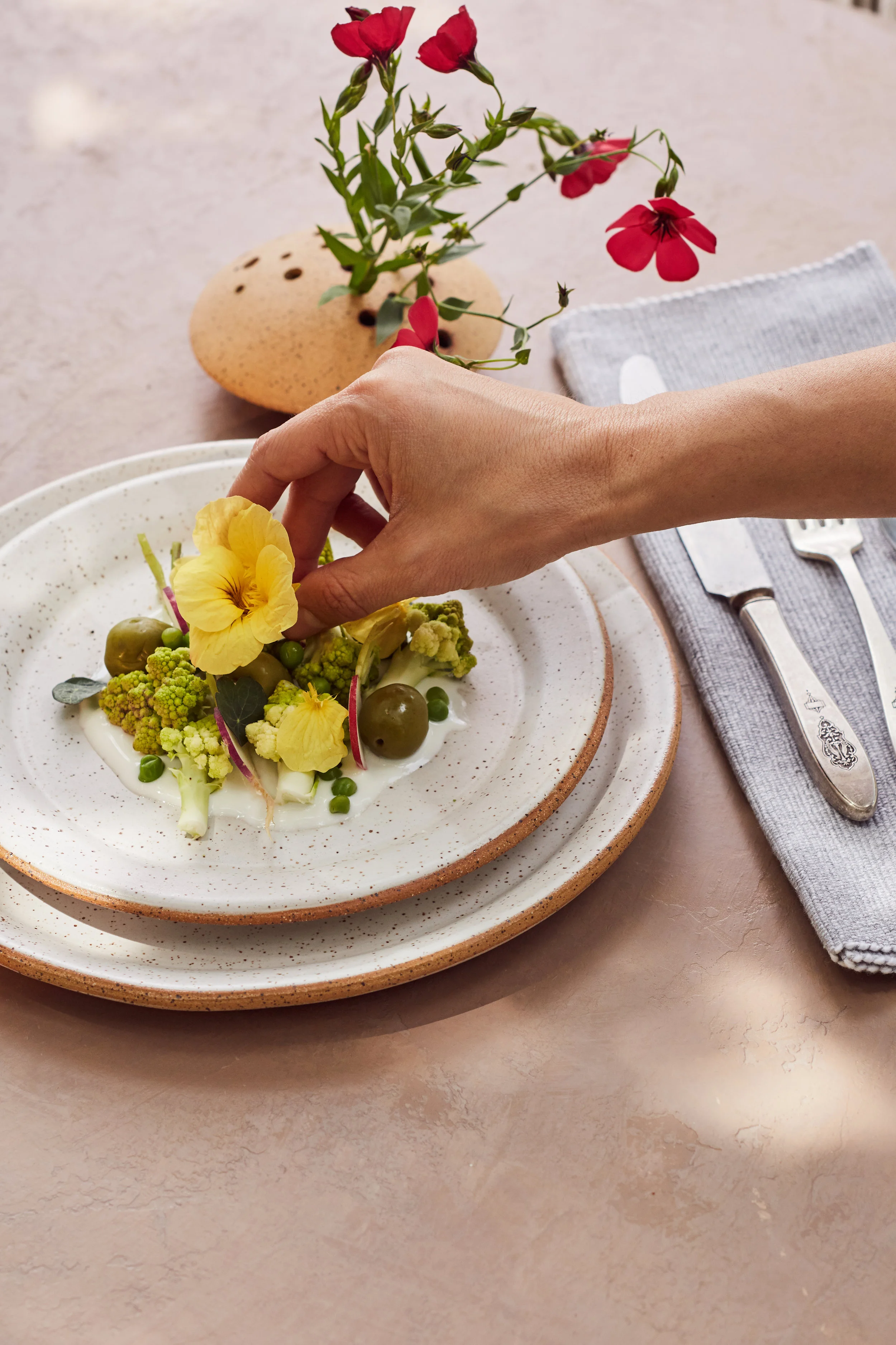 2019_04_09_EE_CATALOG8543.jpg