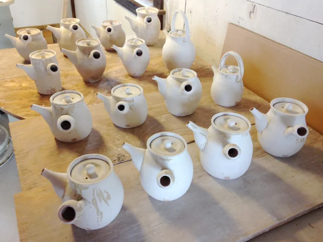 After slip application, they dry slowly.