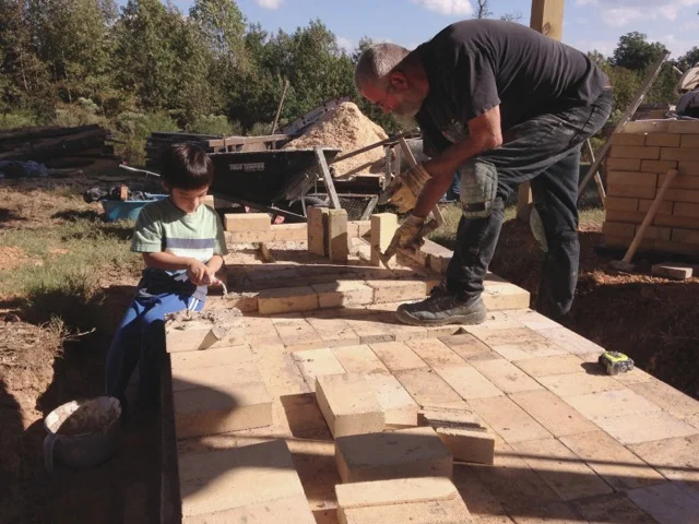 The kiln wizard, Andres Allik (Right)