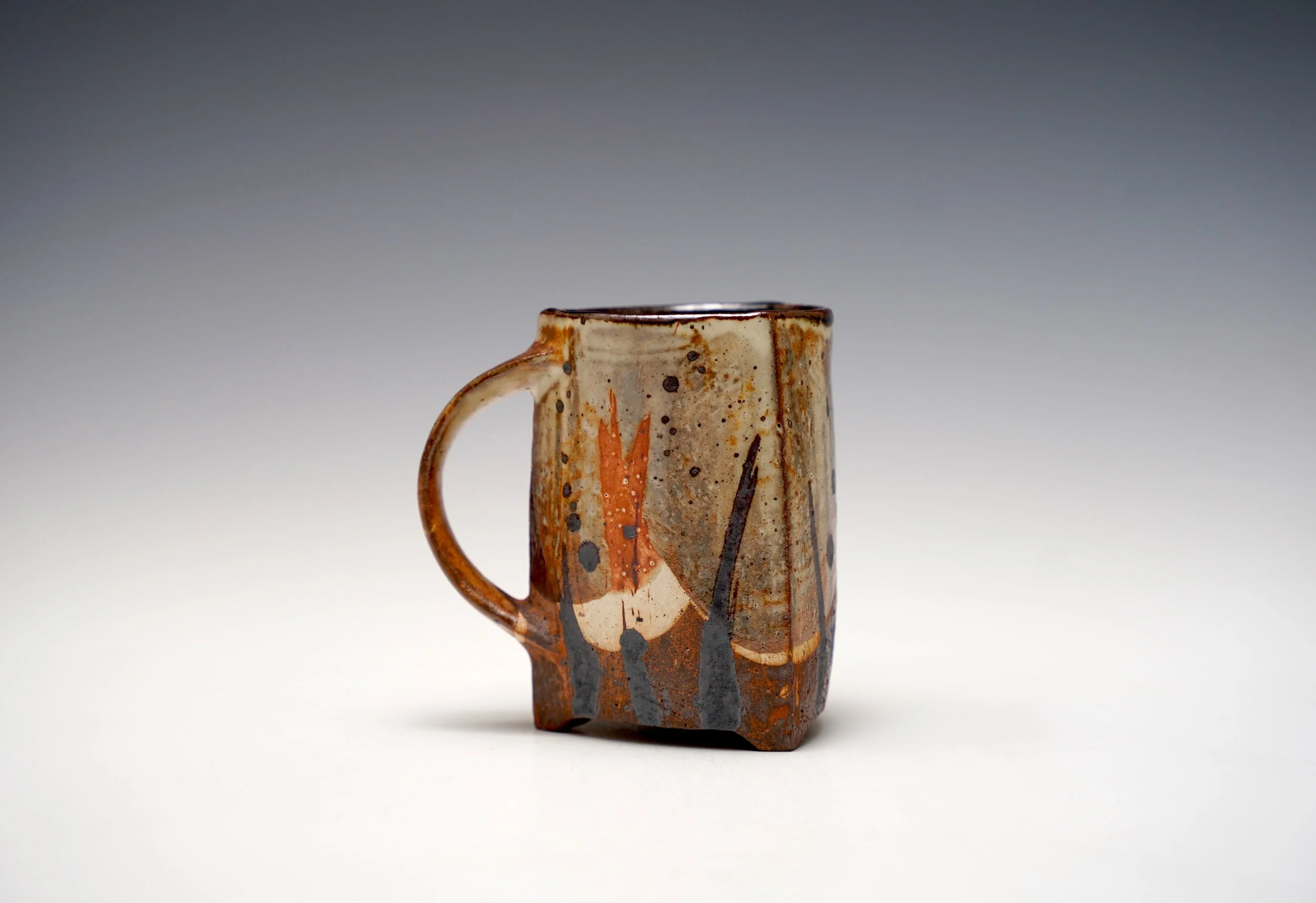 Triangle Mug TS04_060726