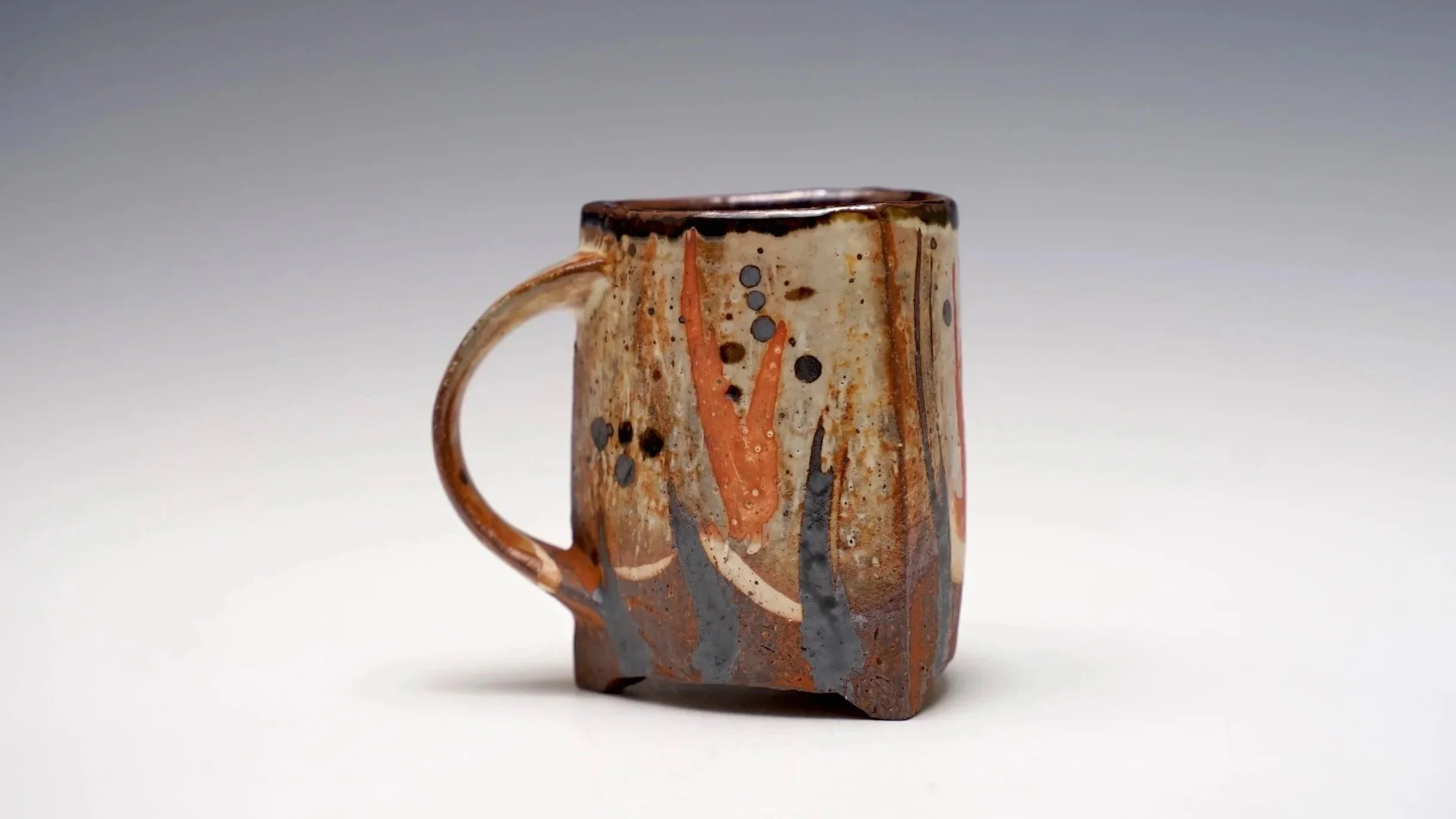 Triangle Mug TS06_060726