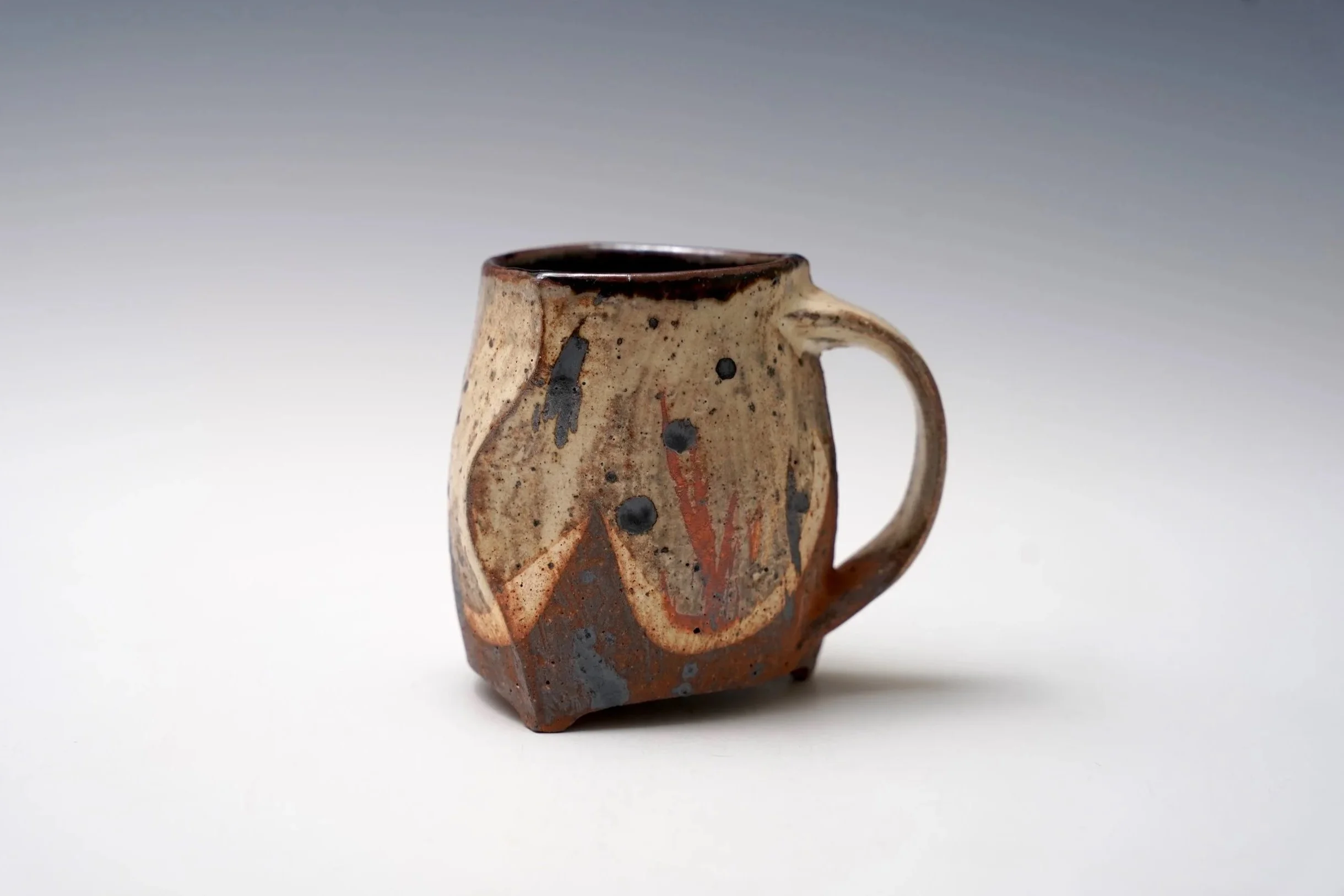 Small Triangle Mug TS07_021526