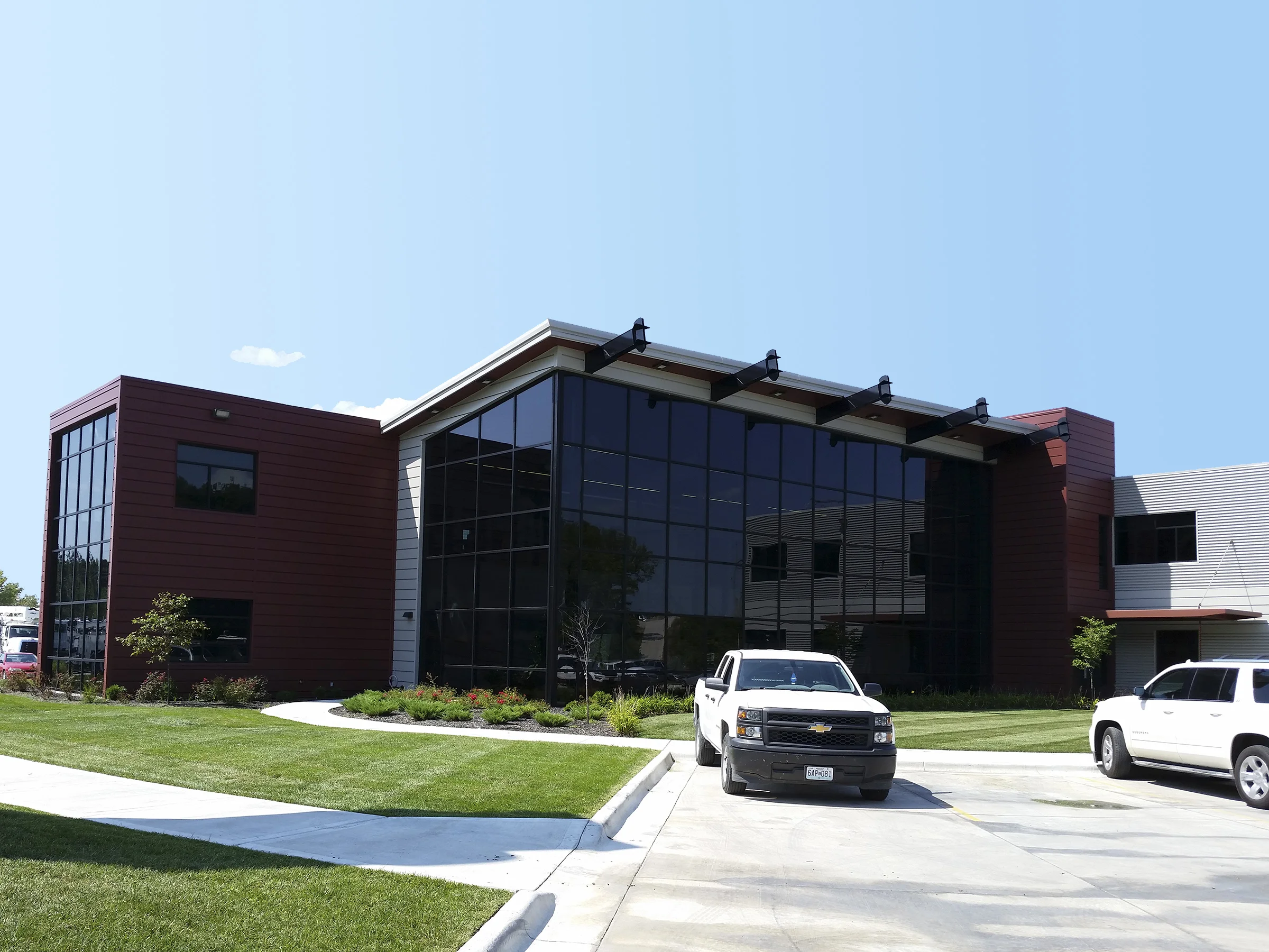 Custom Truck &amp; Equipment