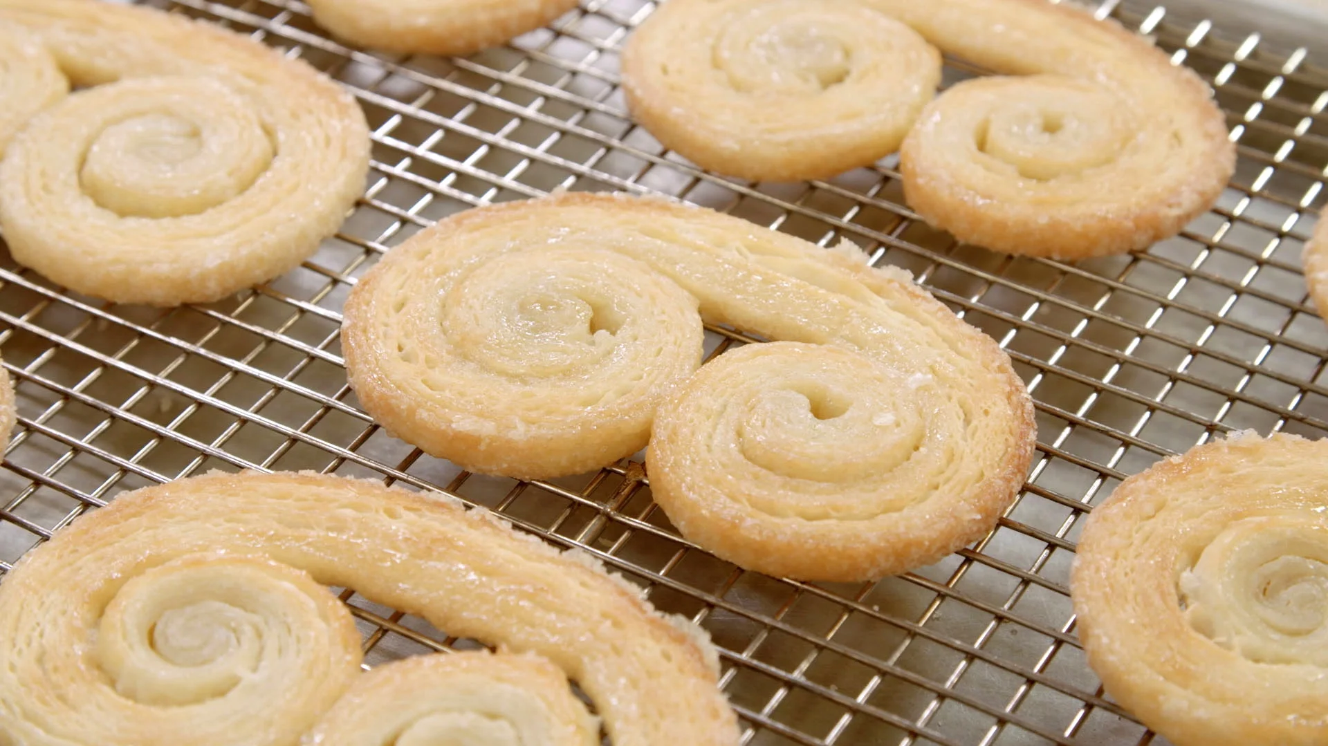 CSO_Selects_0000s_0025_CSO_1710_Intro_BakeryStylePastries_16x9_Final_v01.mov.00_01_11_12.Still007.jpg