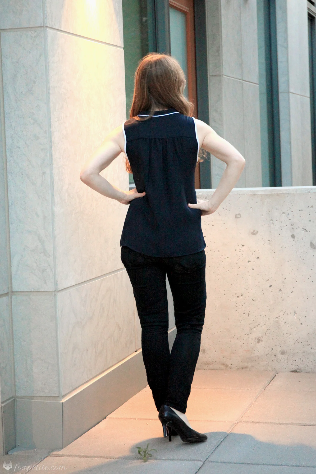 Banana Republic Button-Front Top in Navy Star size XXSP (similar BR blouse), Paige Verdugo Crop jeans in black size 24, Naturalizer Natalie heels in black leather size 4.5