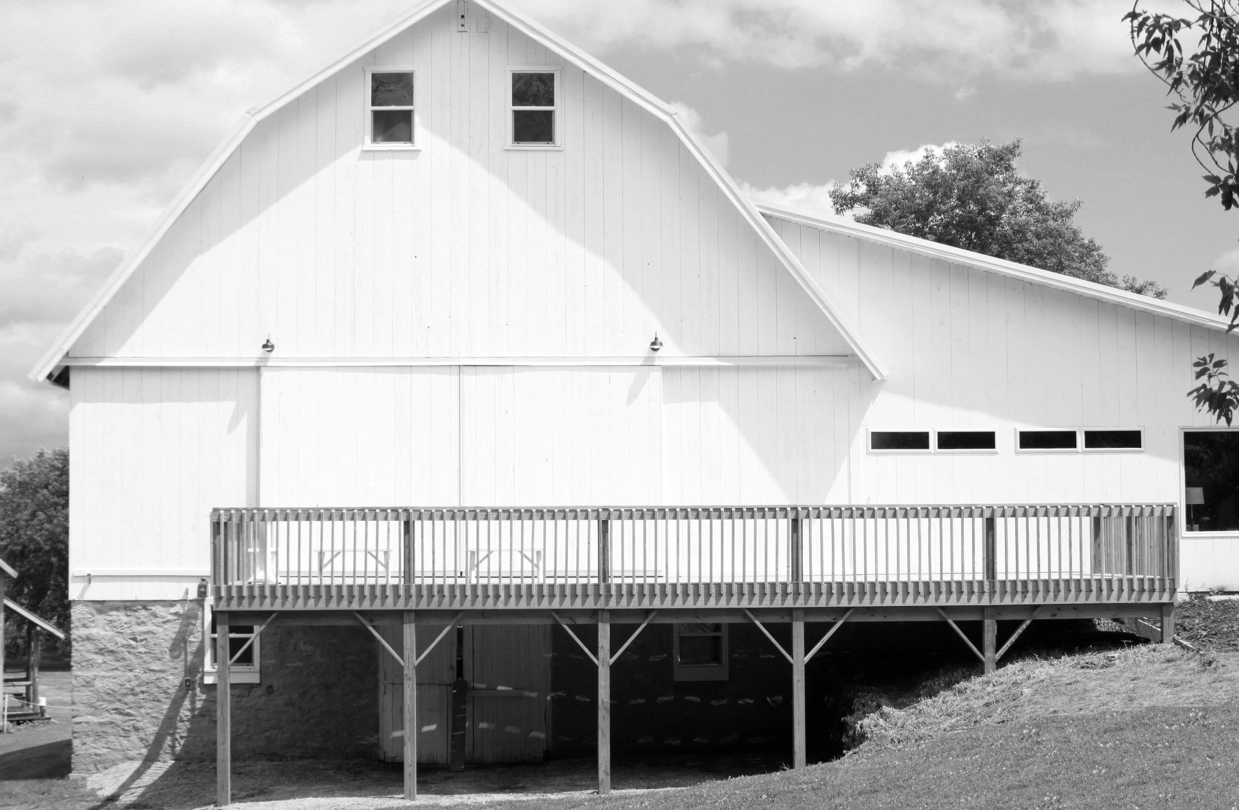 backbarn.jpg