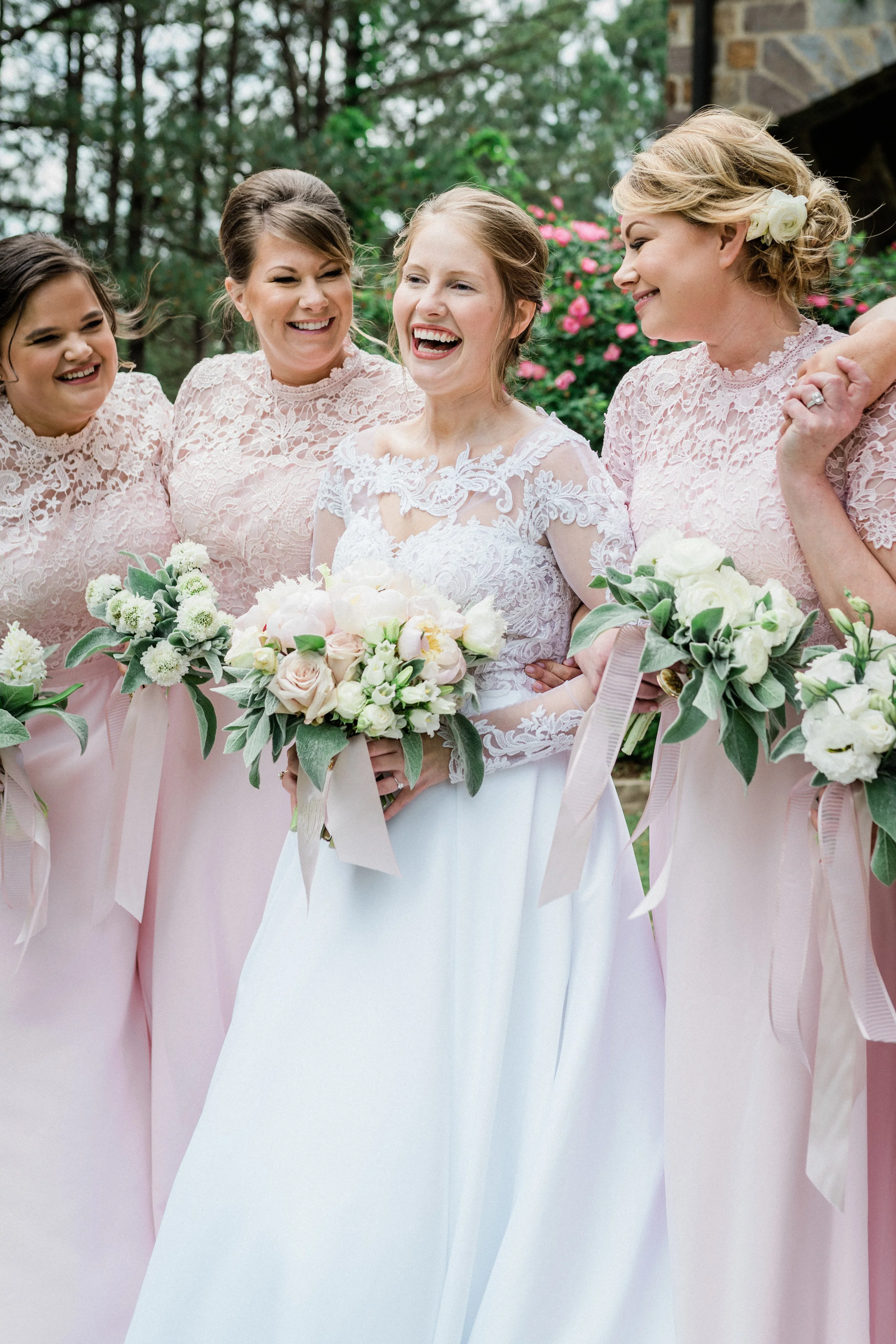 Romantic garden wedding at Goodwin Manor in Little Rock, Arkansas. Wedding photography by wedding photographer Natalie Smith