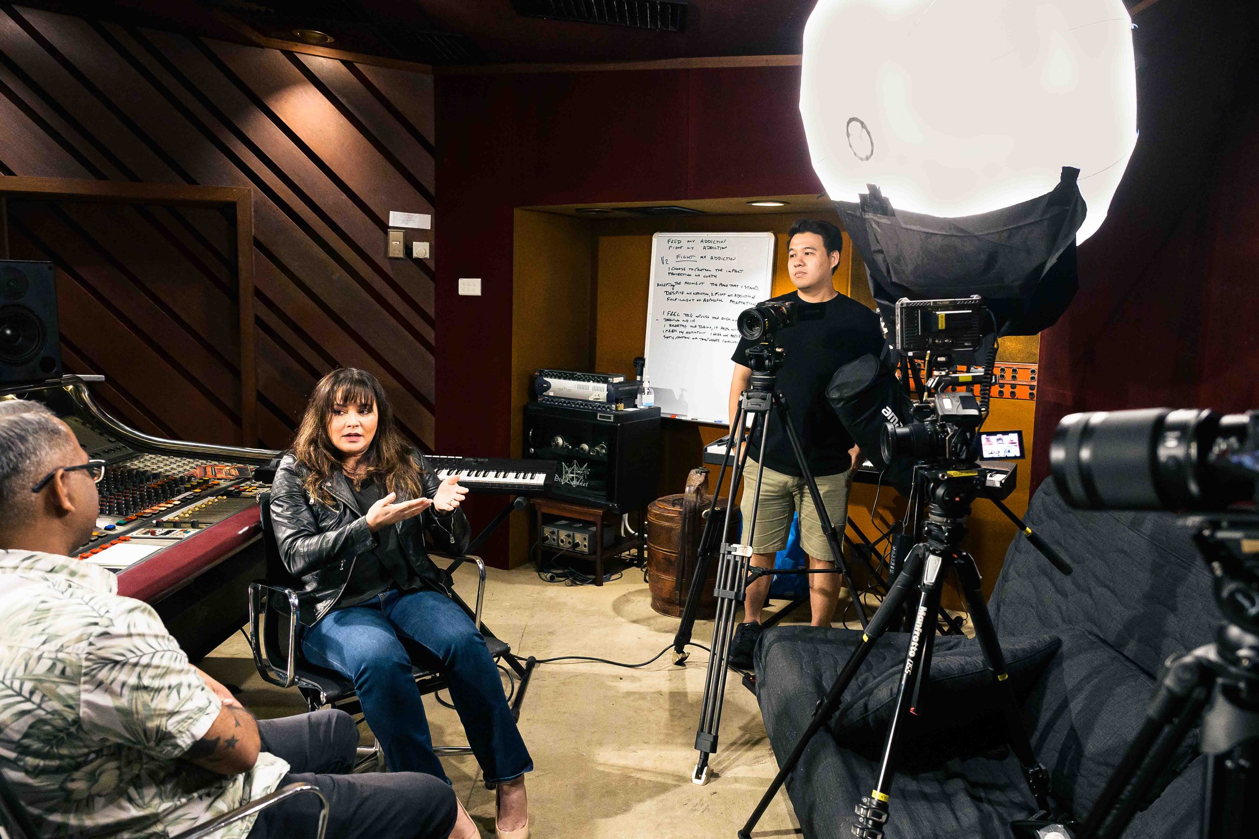 Teng Bong - BTS_021_WEB VERSION_021.jpg