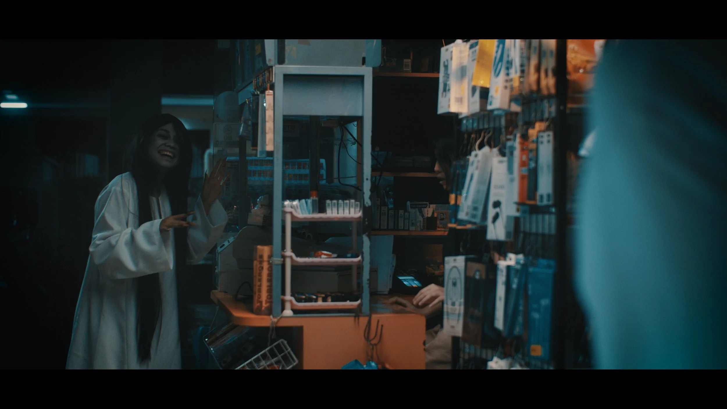 CLOSING TIME_FILM STILLS_3.jpg