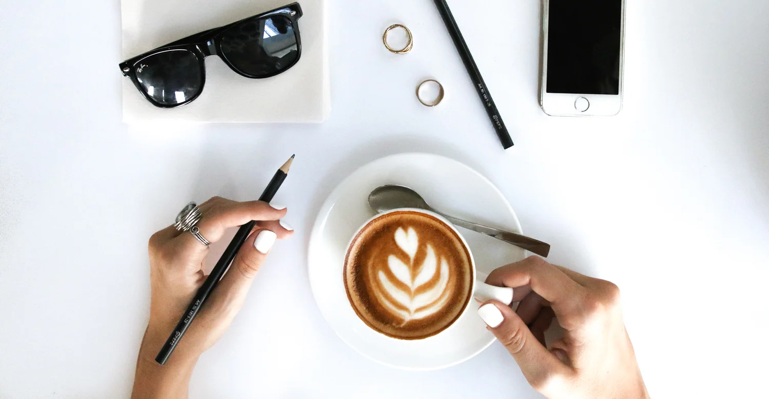 10 Free Stock Photos for Creative Entrepreneurs. No attribution required. Use as you please! Desk stock photo. Perfect for your blog or Instagram.