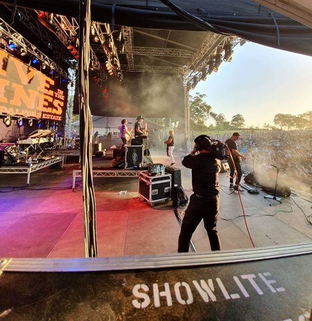 Flashback to @jonstevensofficial tearing it up earlier this month! 🎶

We loved working with the crew at @liveinthevines 🍇🎉⁠
&bull;
&bull;
&bull;
&bull;
&bull;
&bull;
&bull;
&bull;
&bull;
&bull;
&bull;
&bull;
&bull;
&bull;
#showscreens #showscreens