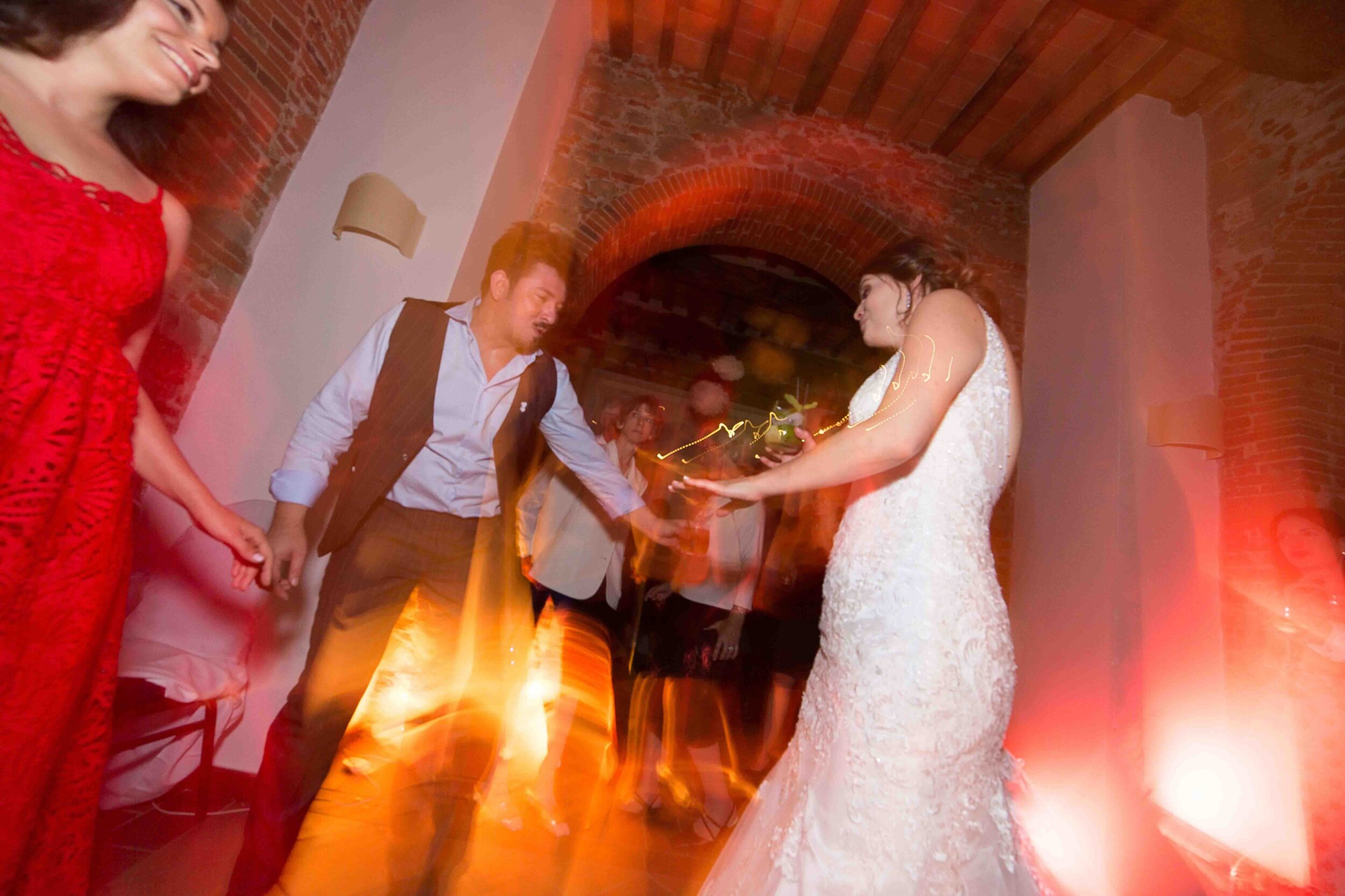 wedding_photographer_videomaker_tuscany_italy_mattiaorruwedding_homegalleryeng_001_064.jpg