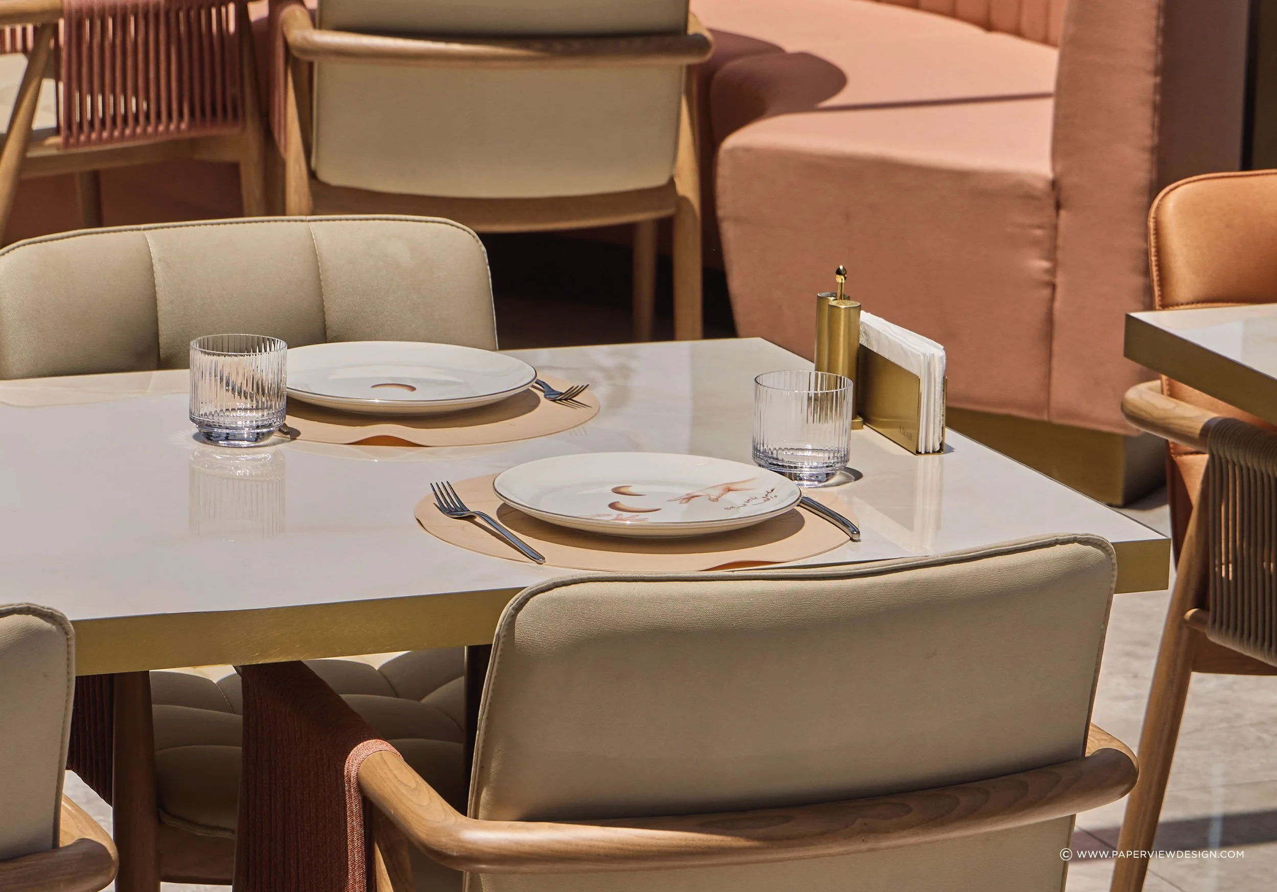 Amar-KSA-W-RestaurantTables.jpg