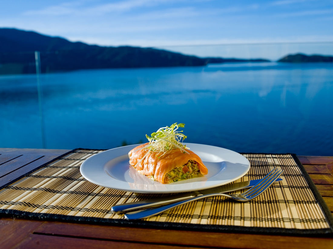 Smoked salmon with avocado salsa