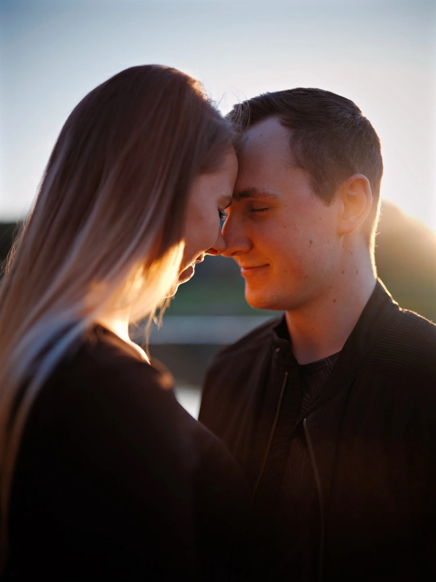 Paar beim Sonnenuntergang