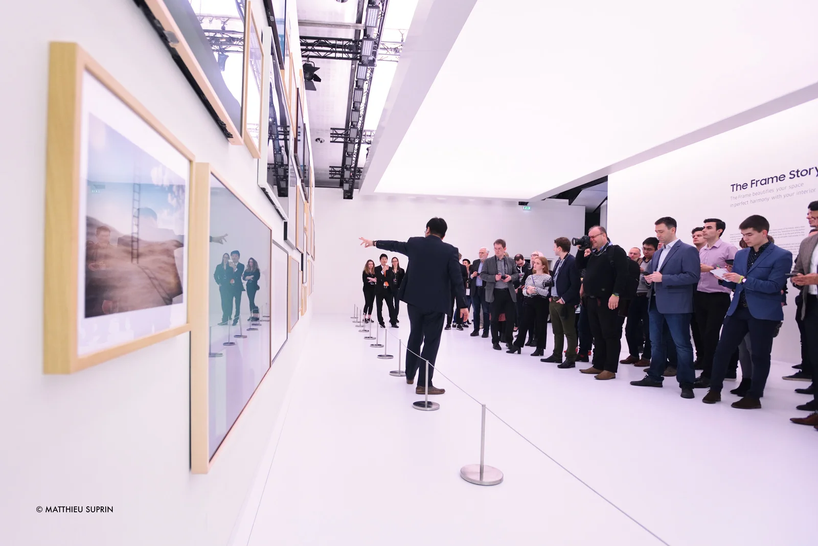 2017_0314_Samsung_LouvreCarousel_MS_0541.jpg