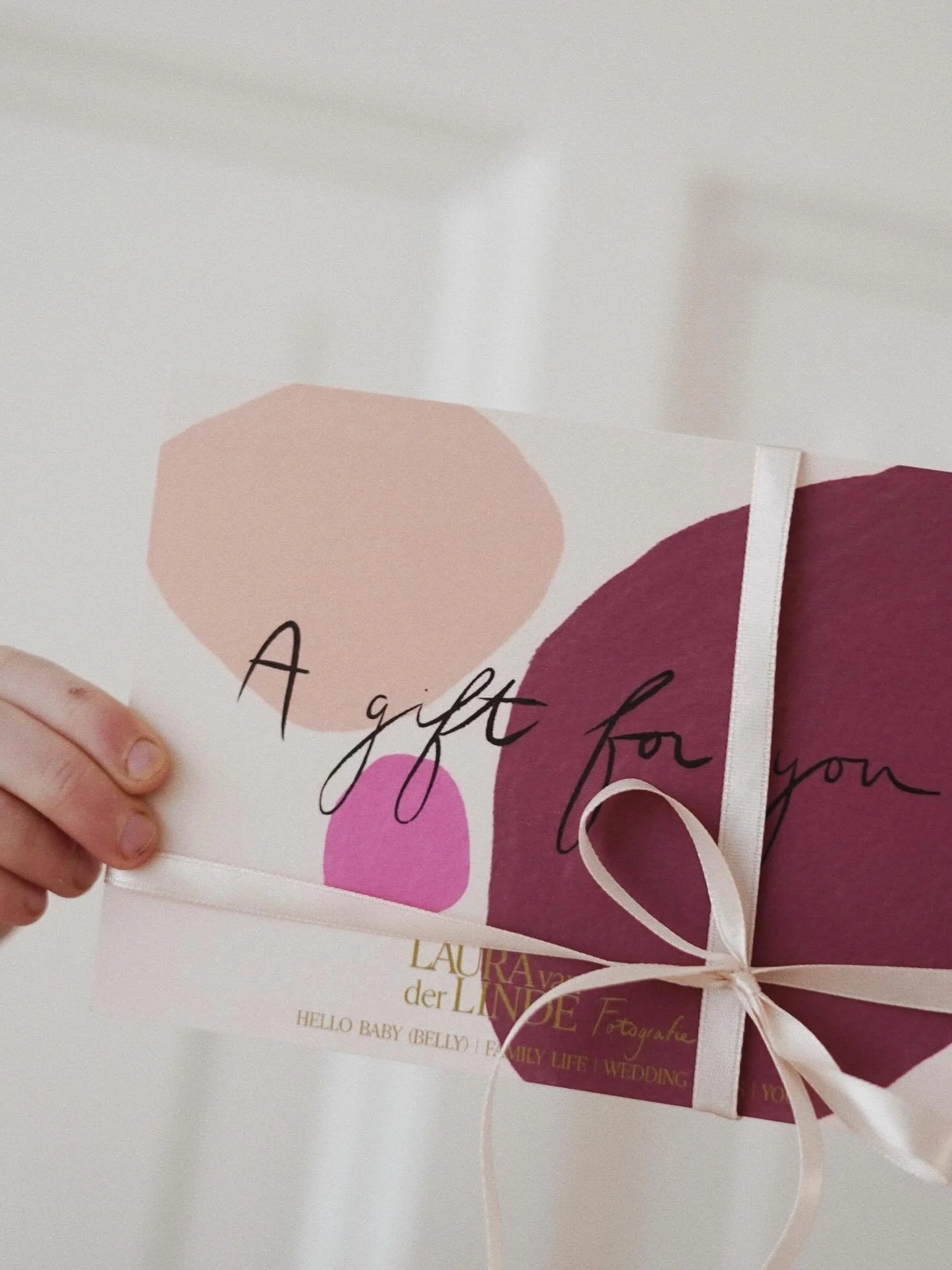voor moederdag, voor een verjaardag of voor een babyshower. een duwtje in de rug met een kleiner bedrag. alles kan en mag, ik kan het voor je schrijven en versturen of je geeft het zelf. let&rsquo;s gift memories 🩷🩷🩷 ohja, ik heb ook hele mooie gr