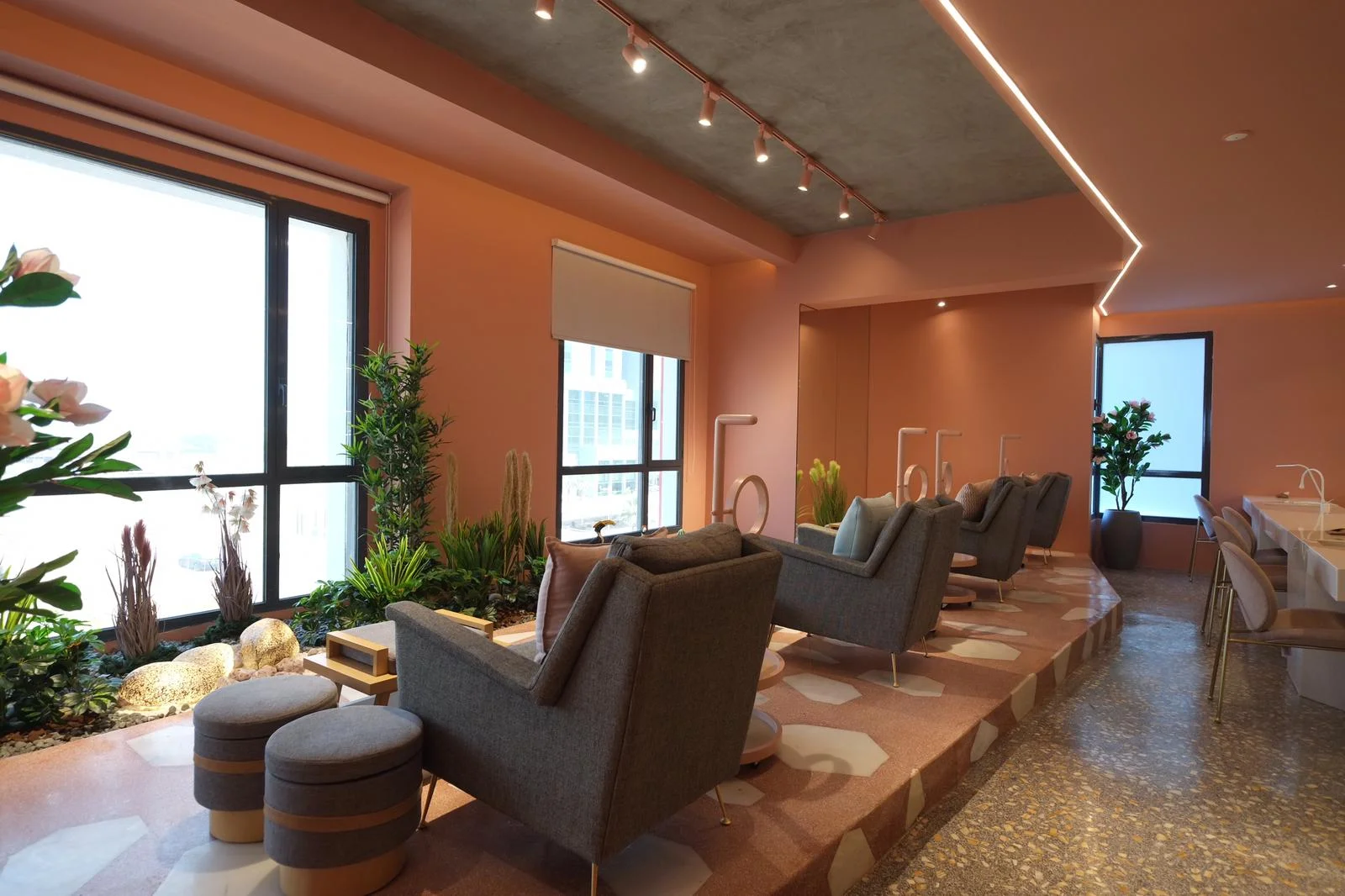 PHOTO-2019-05-21-16-02-19 2.jpg