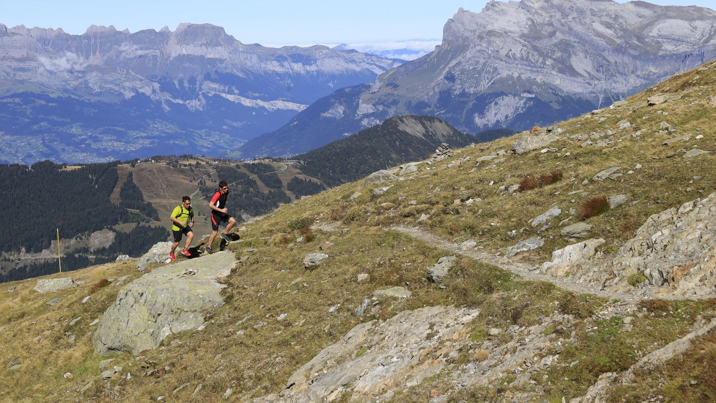 La NEUTRON, modèle phare de la gamme ALPINE RUNNING