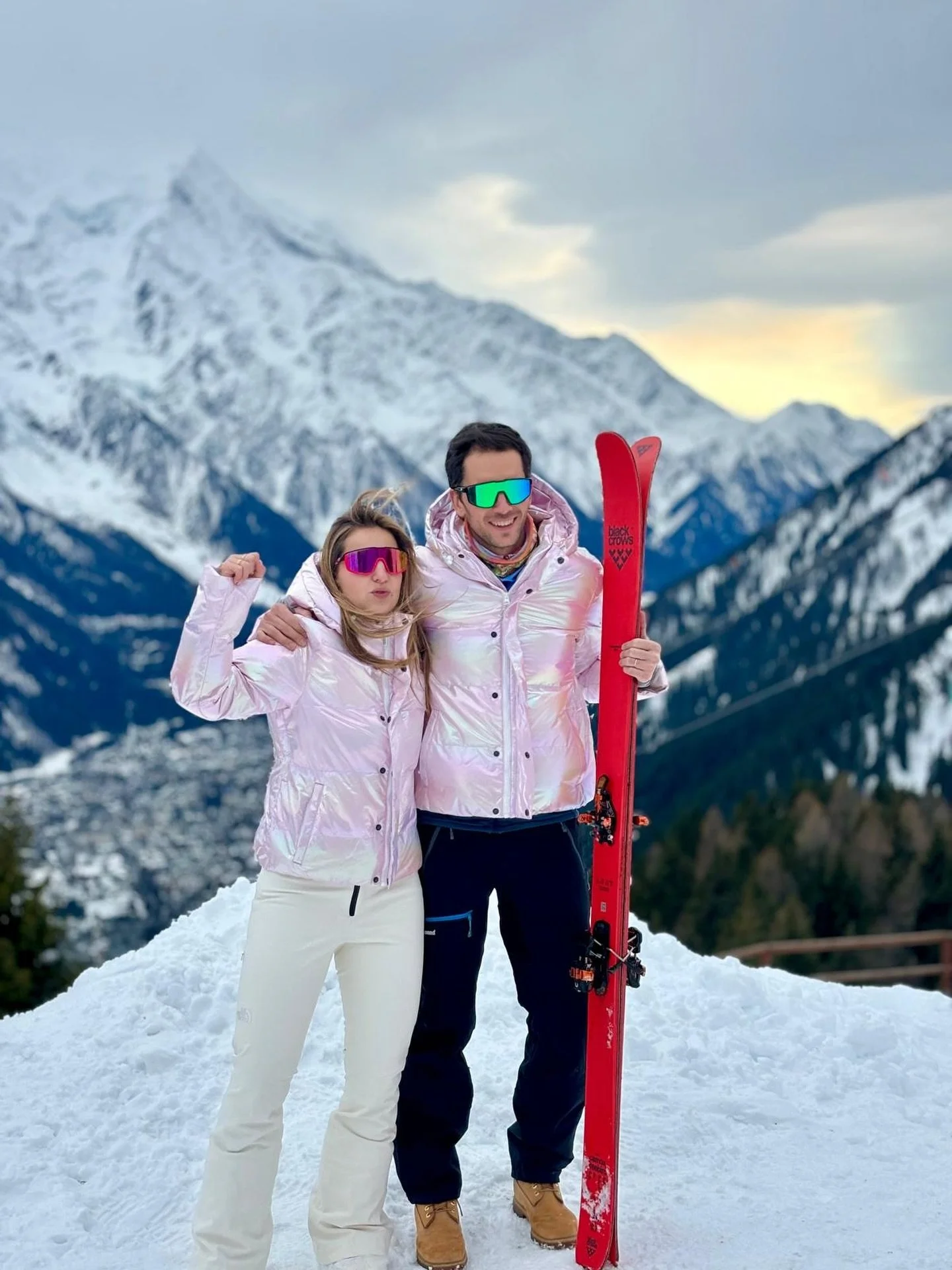 Un d&eacute;jeun&eacute; de mariage &agrave; la Fl&eacute;g&egrave;re ? OUI, mais en mode disco 🪩 🕺 
Merci &agrave; Nina et &agrave; Alexandre, &agrave; qui nous souhaitons tous nos v&oelig;ux de bonheur 🥰