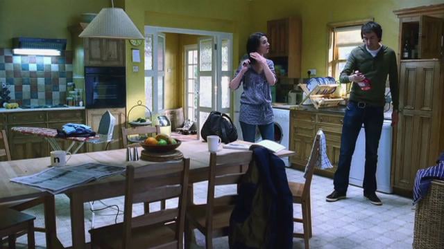 B&Q: Easy Kitchens