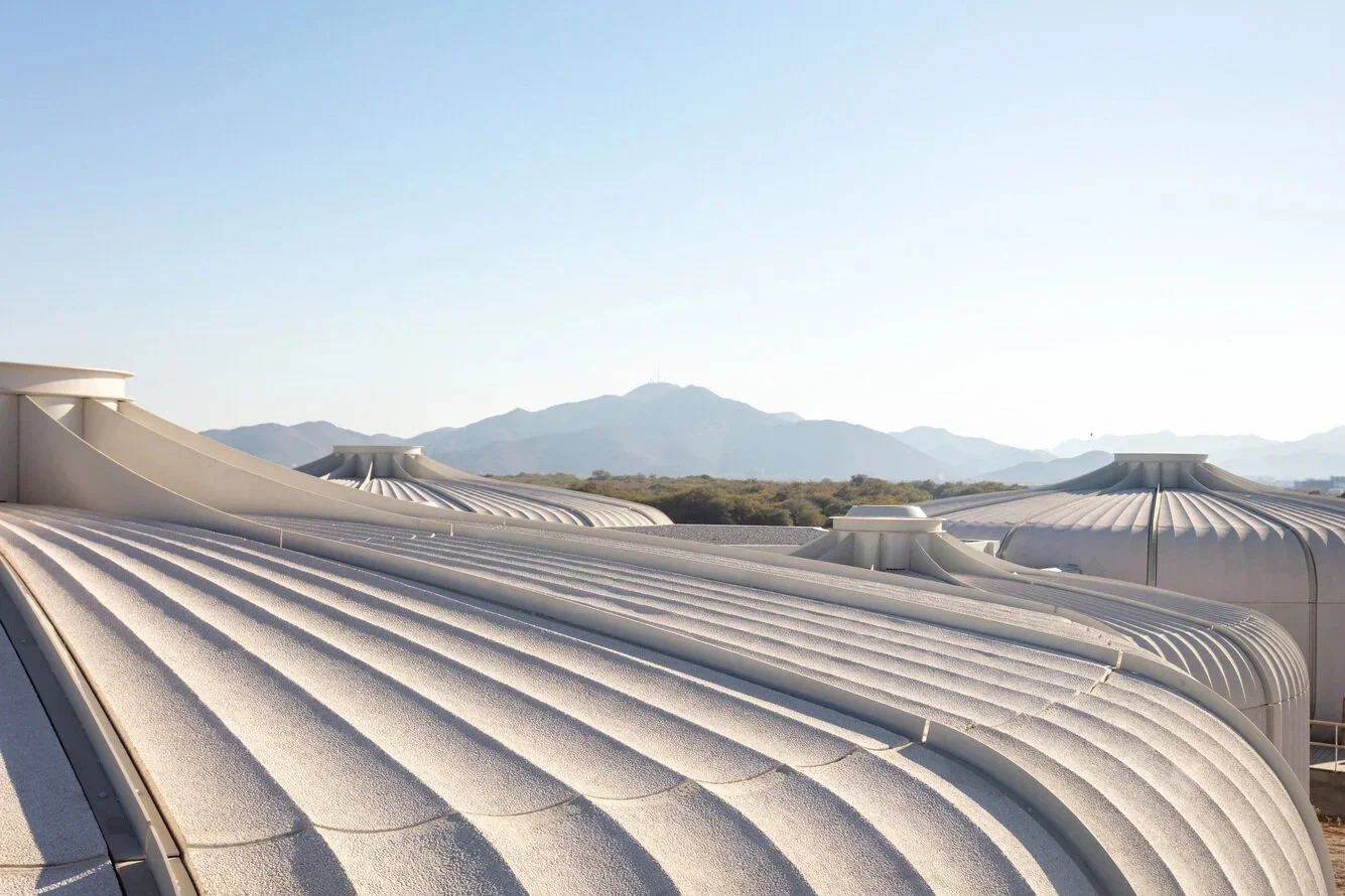 HopkinsArchitects_Khor_Kalba_Exterior_5_%C2%A9_Mark_Goodwin.jpg