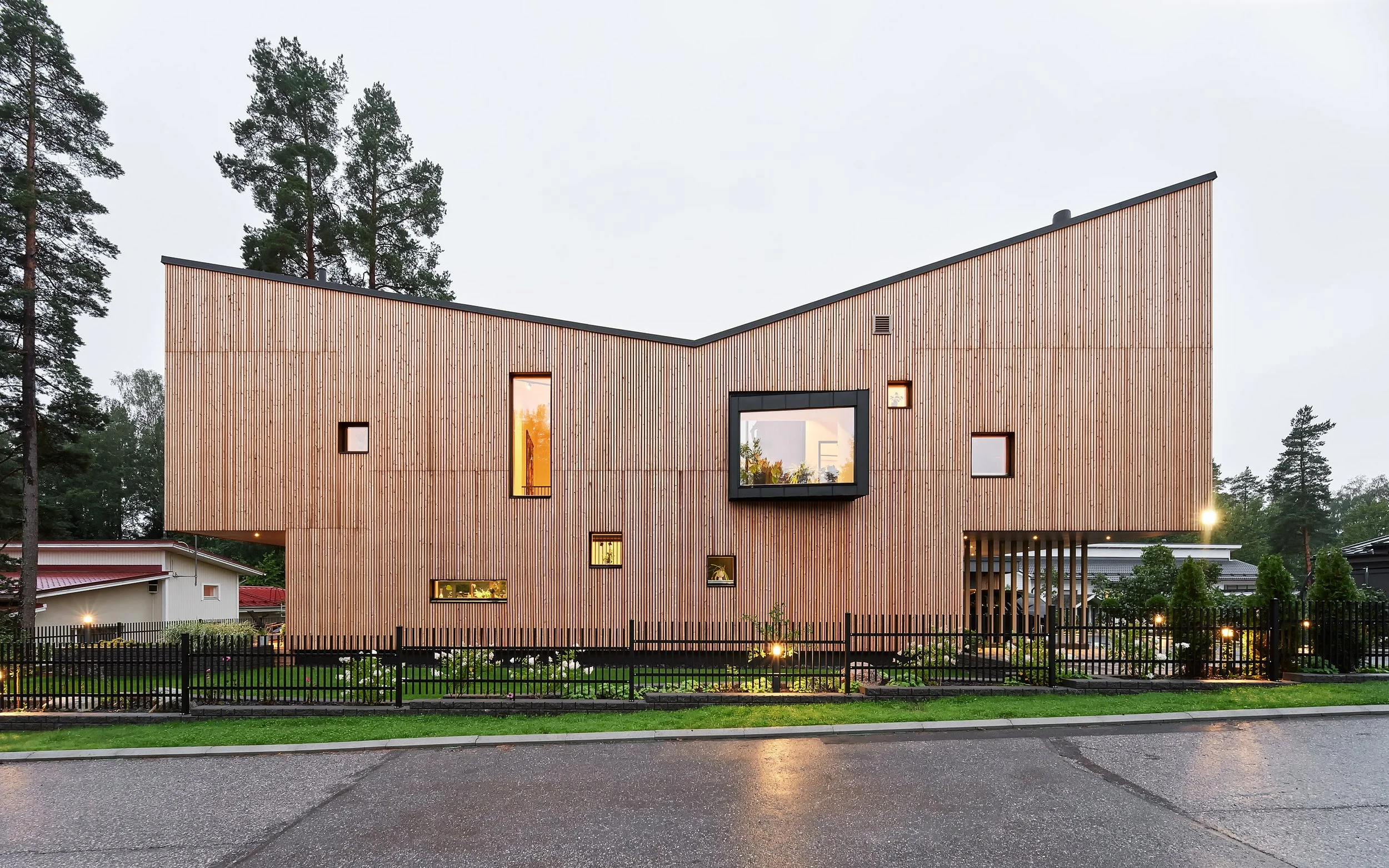 ORTRAUM_L20_street elevation.jpg