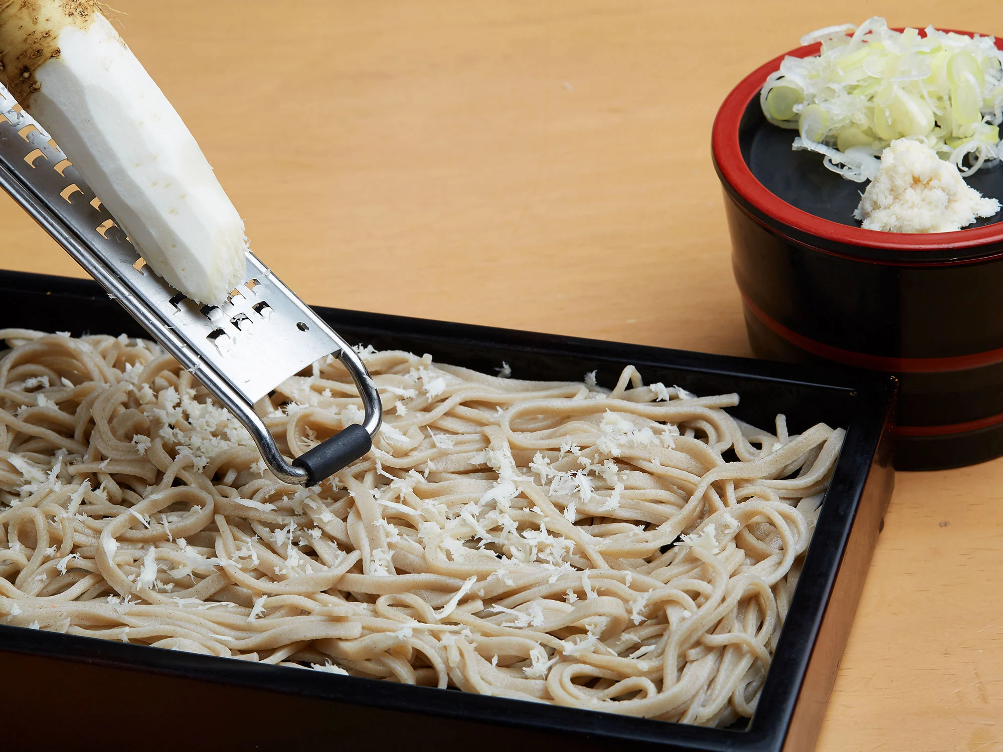山わさび蕎麦 (幌加内産そば粉100%使用) <br> Zaru soba with Yama wasabi (cold) ($13)
