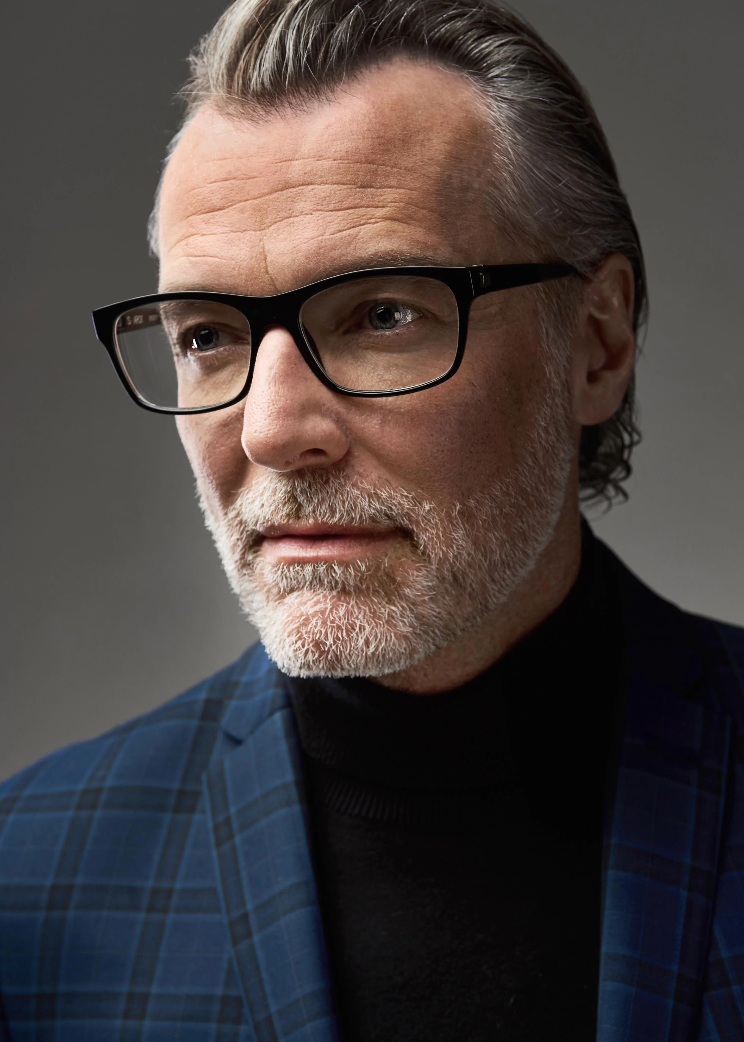 STUDIO MENSWEAR PHOTOGRAPHY