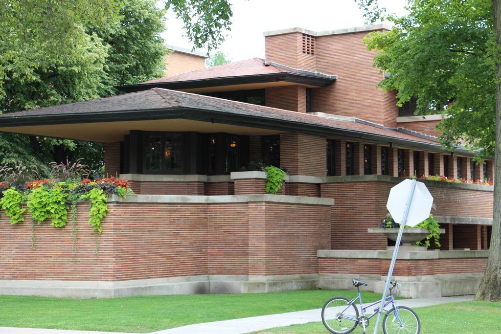 Frank Lloyd Wright House, Univ. of Chicago Campus, Autumn 2015