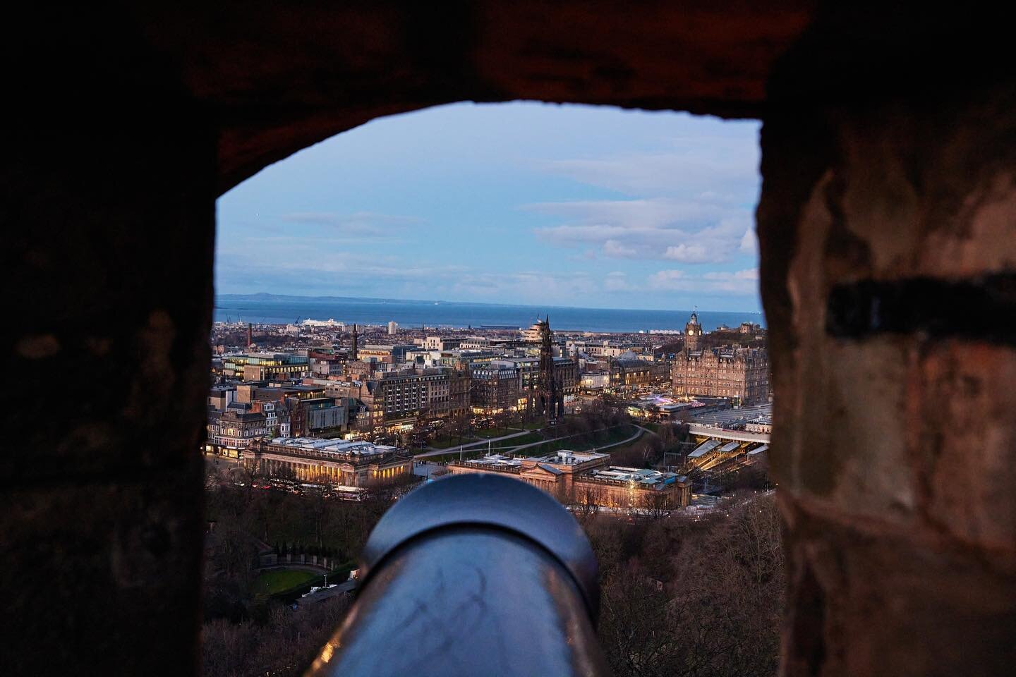 Amazing day one of three shooting in #edinburgh #eventphotography at #edinburghcastle last night #canonr5