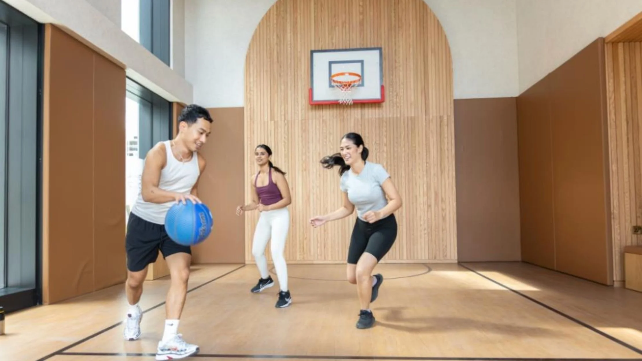 Fusion Students BXT London indoor basketball court - Biofit