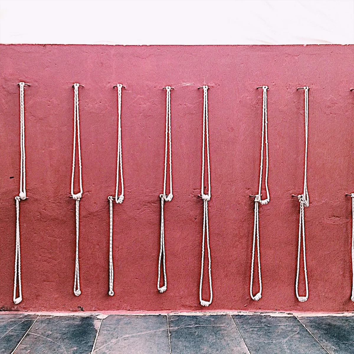 Iyengar yoga at Artjuna