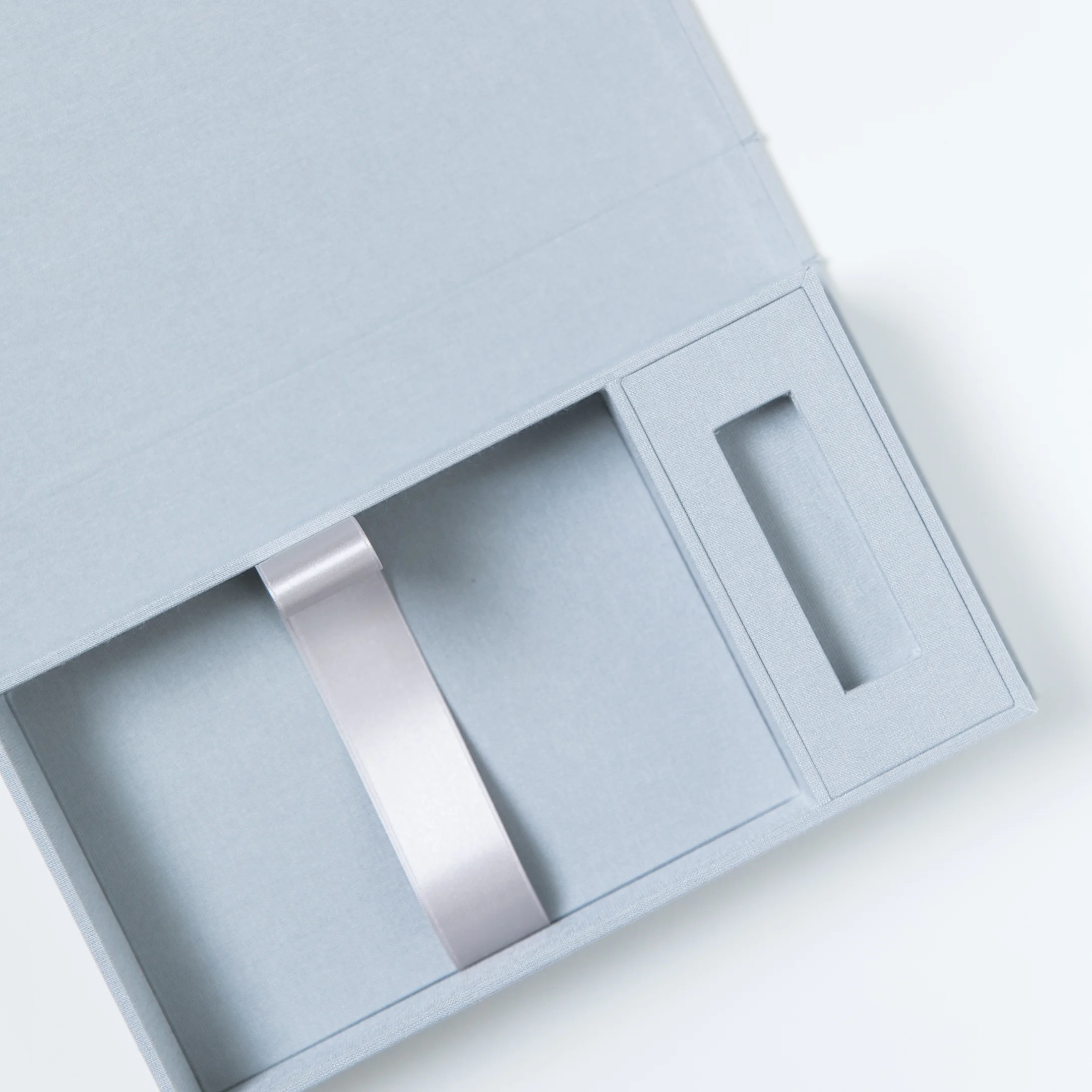 LuxBindery-PrintBoxWithUSB-Silver-A.jpg