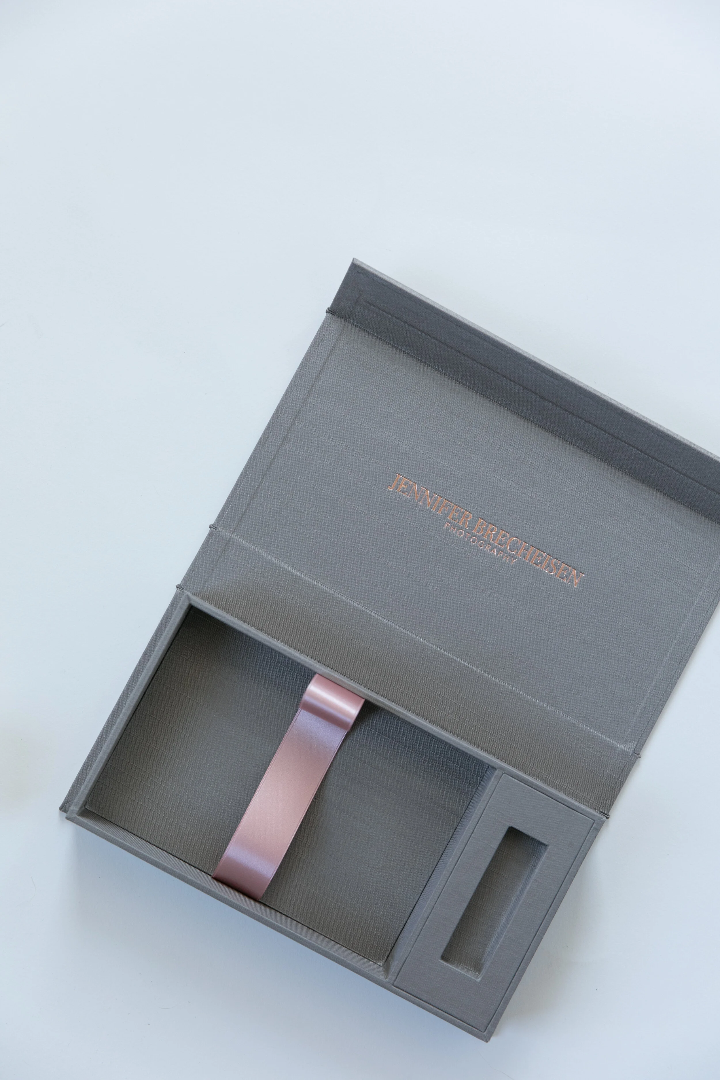 2019LuxBindery_429.jpg