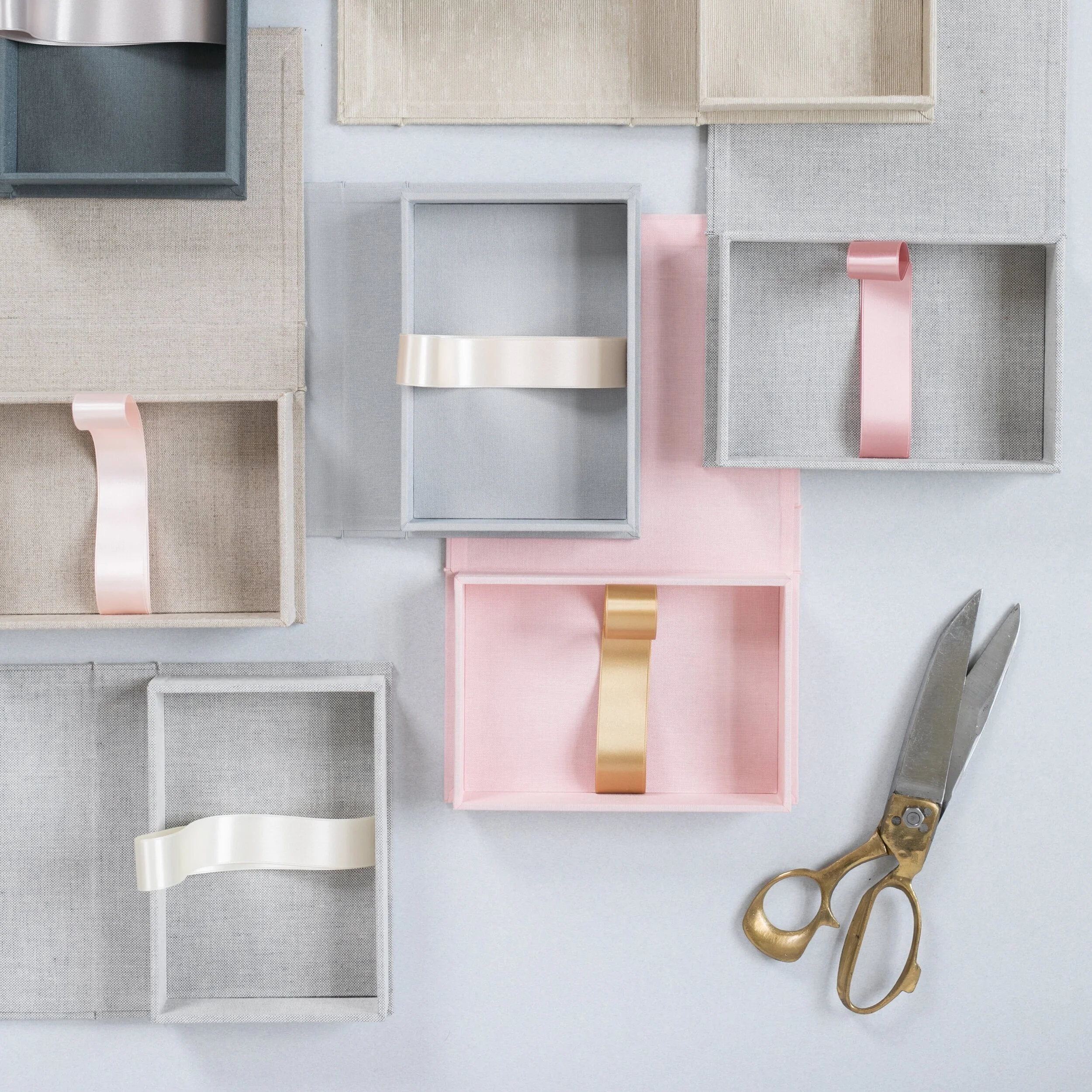 2019LuxBindery_580.jpg