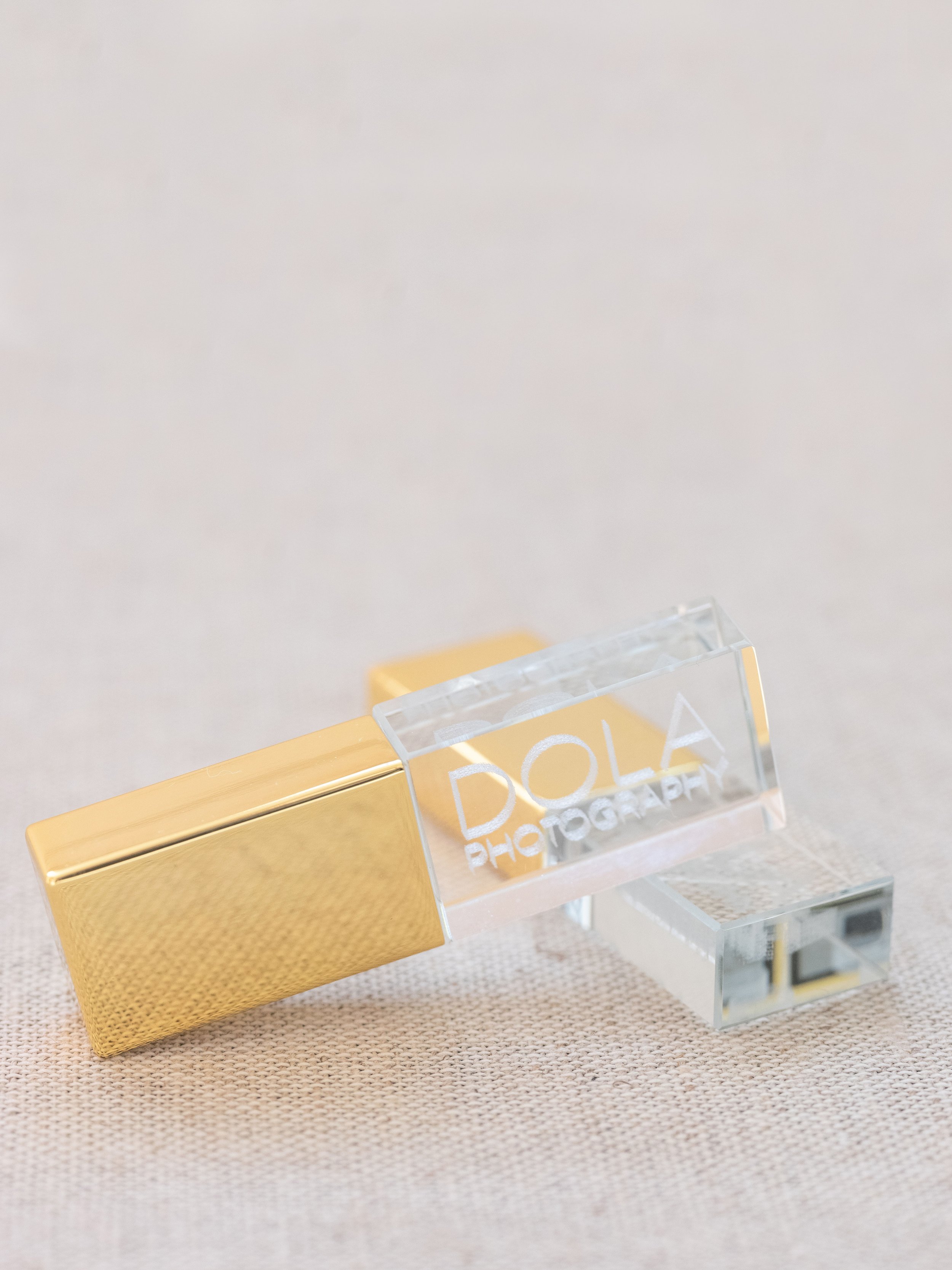 LuxBindery-CustomizedCrystalUSBs_01.jpg