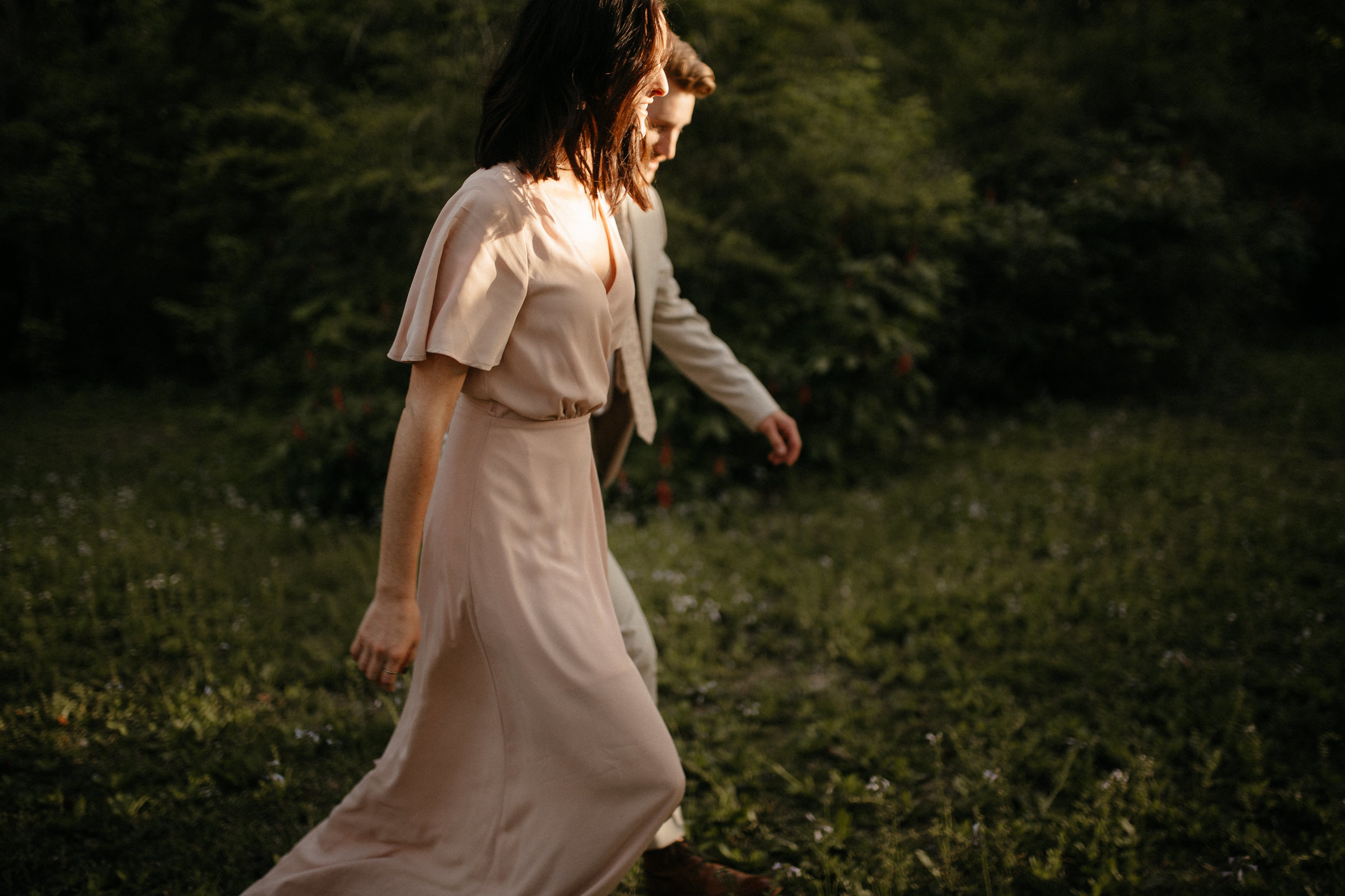 memphis-tennessee-wedding-photographer-the-hatches-utah-colorado-washington-arizona-oregon-yosemite-national-park-elopement-adventure-emotional-journalistic-spring-florals-colorful-intimate