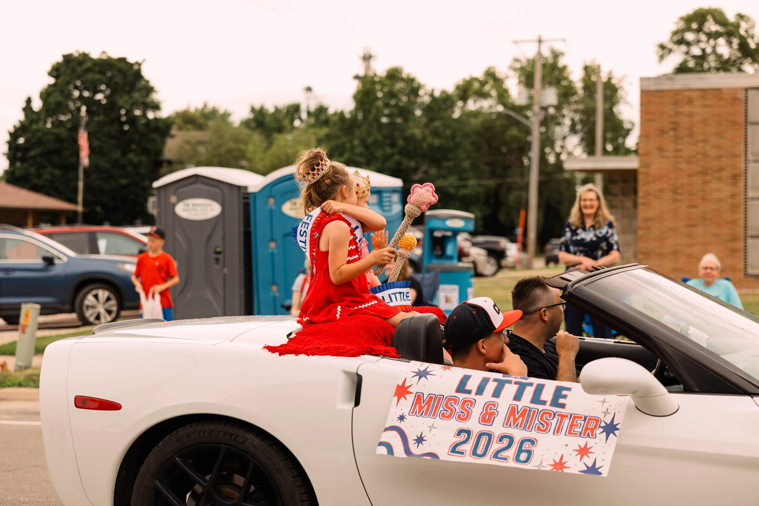 Parade1-19.jpg